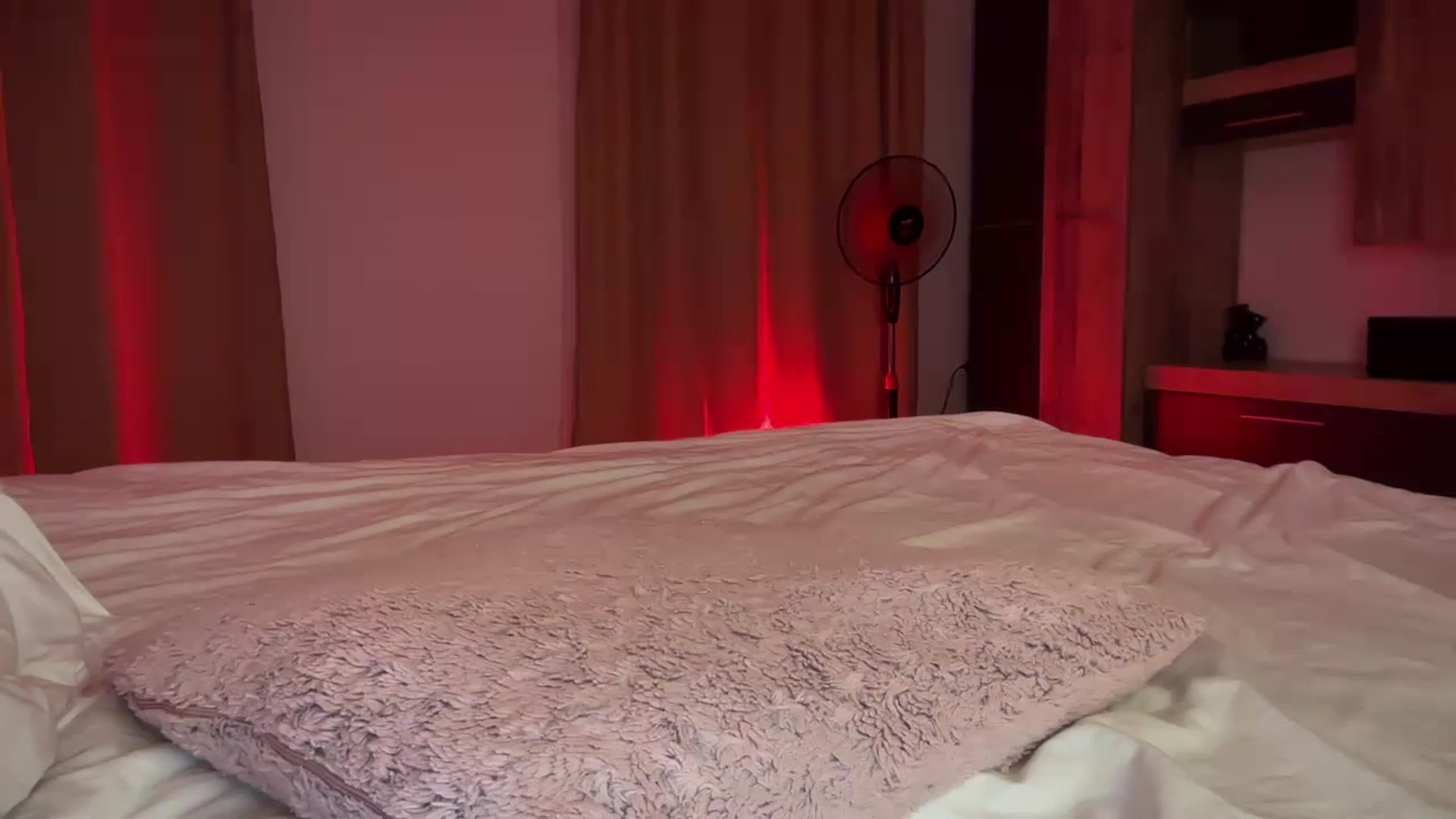 Gallery image thumbnail from UGLYGIRL_'s myfreecams stream on, 09/02/2024, 22:01 image 7 of 20