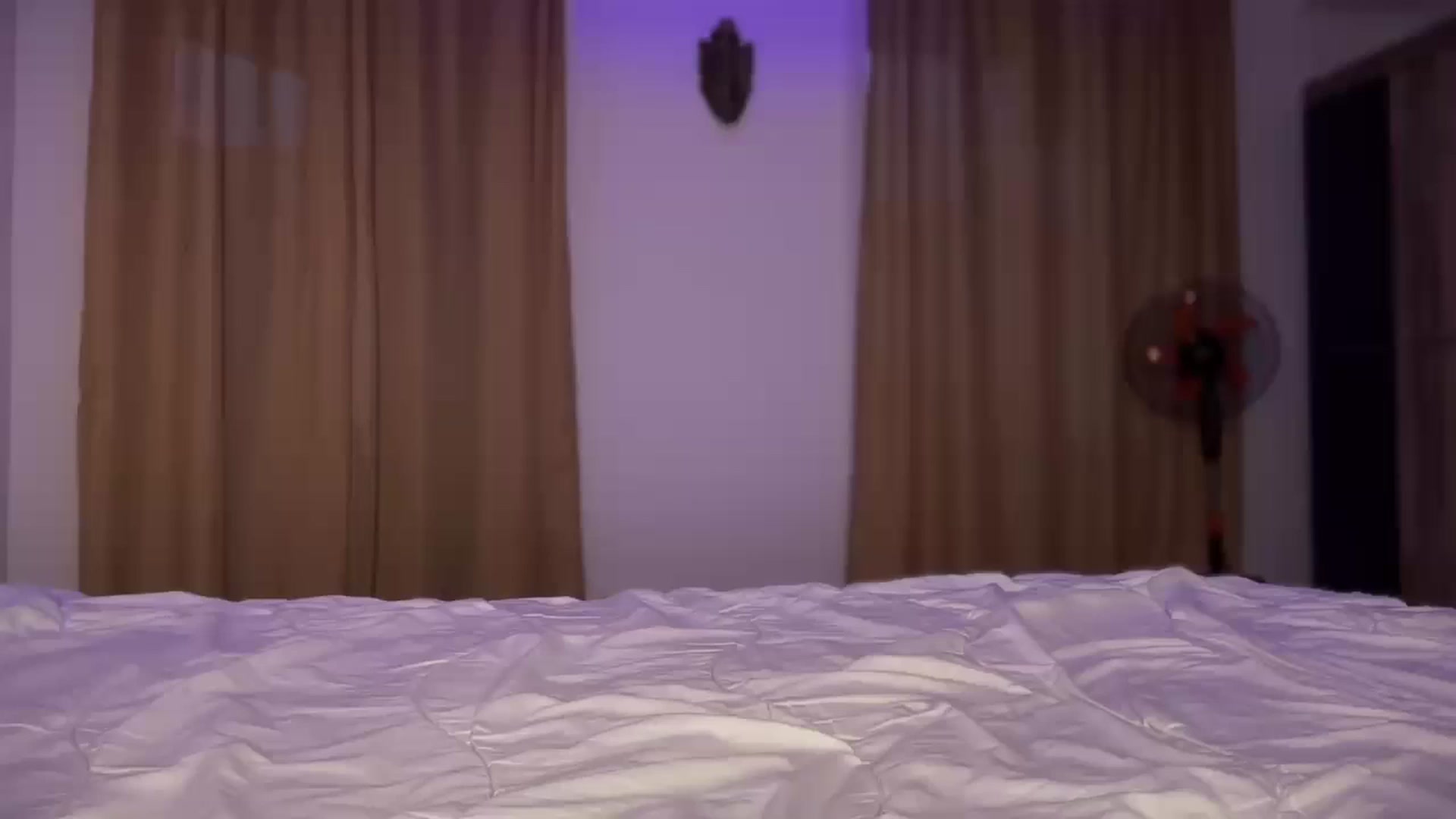 Gallery image thumbnail from UGLYGIRL_'s myfreecams stream on, 09/04/2024, 17:13 image 18 of 20