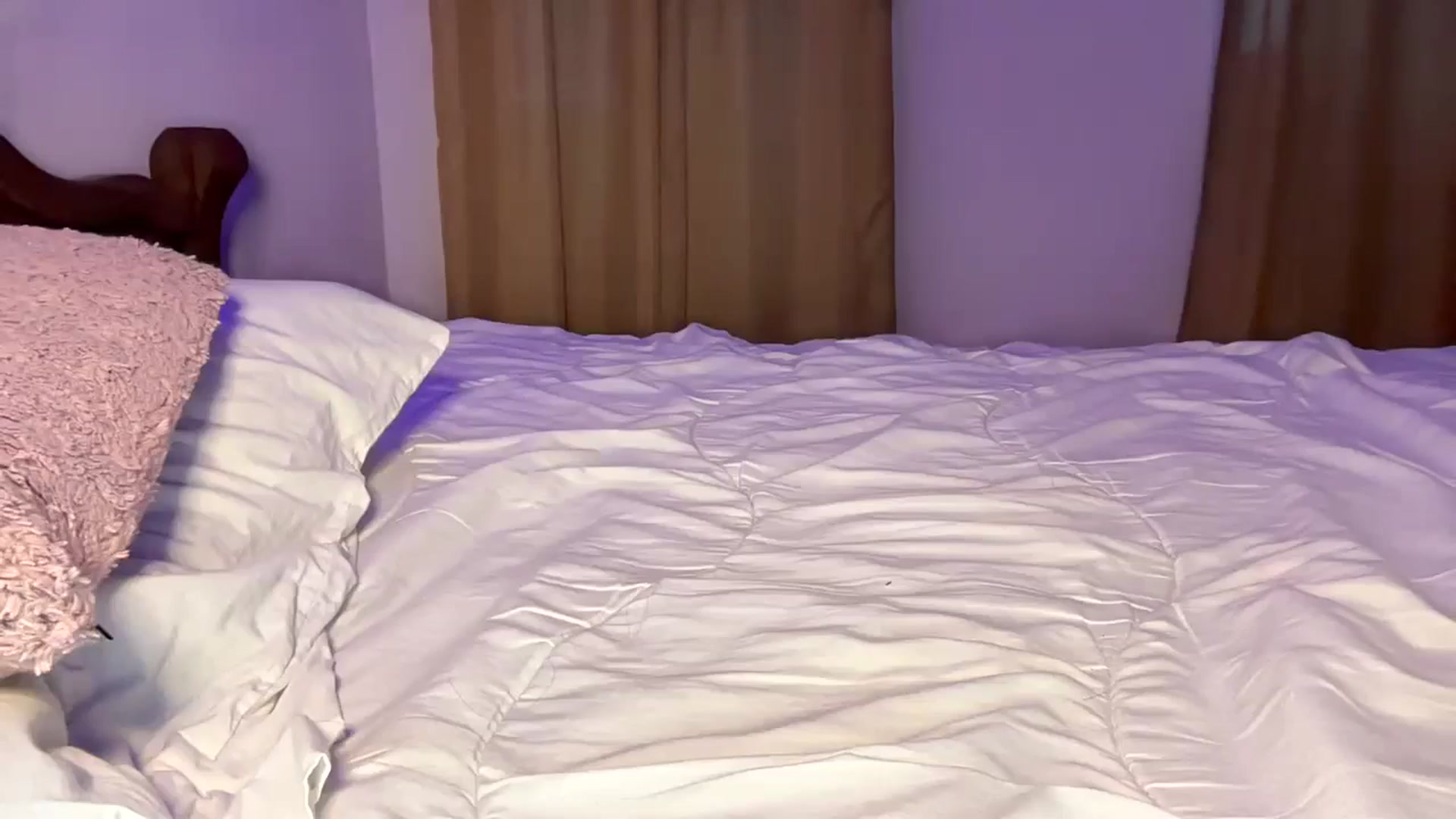 Gallery image thumbnail from UGLYGIRL_'s myfreecams stream on, 09/05/2024, 03:35 image 18 of 20