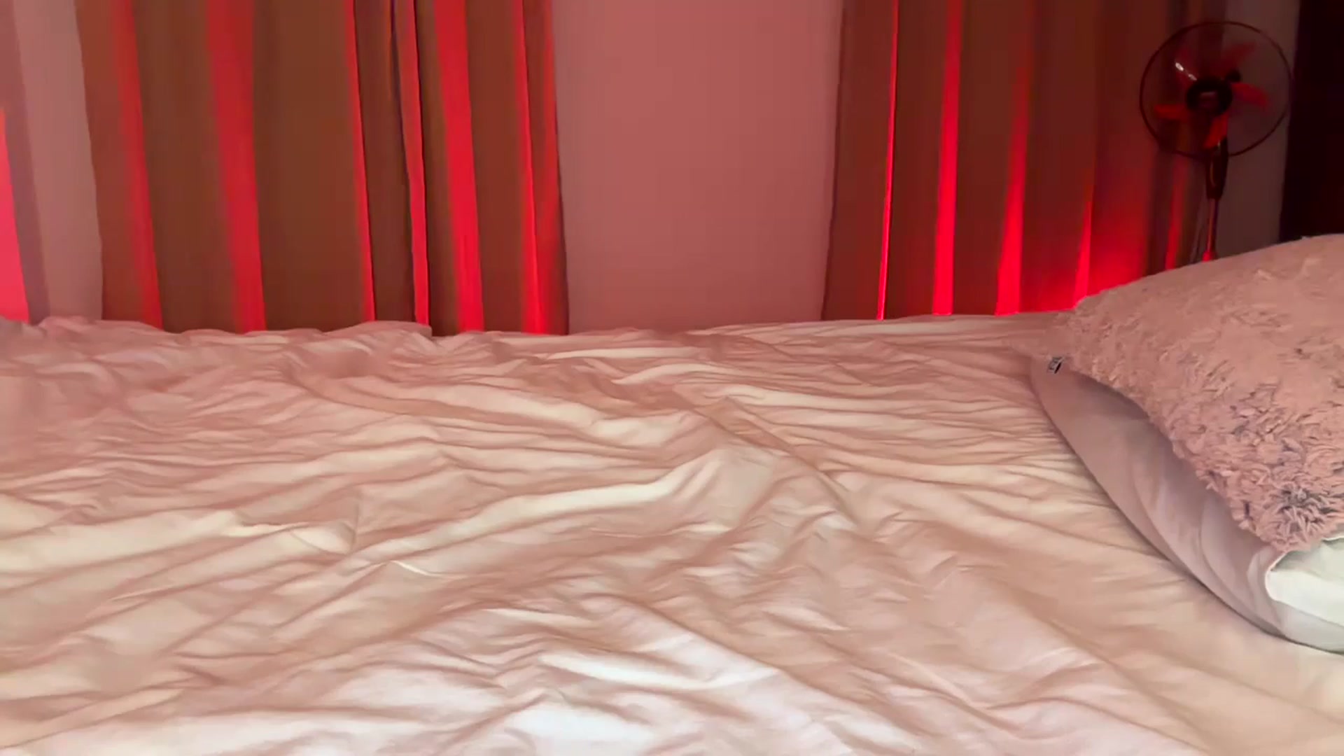 Gallery image thumbnail from UGLYGIRL_'s myfreecams stream on, 09/10/2024, 04:25 image 7 of 20