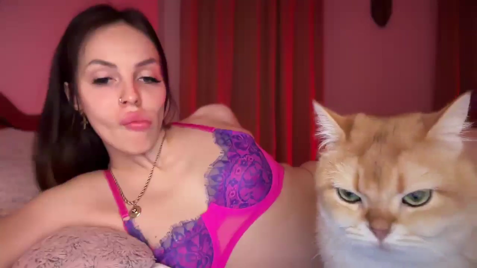 Gallery image thumbnail from UGLYGIRL_'s myfreecams stream on, 09/10/2024, 19:37 image 3 of 20