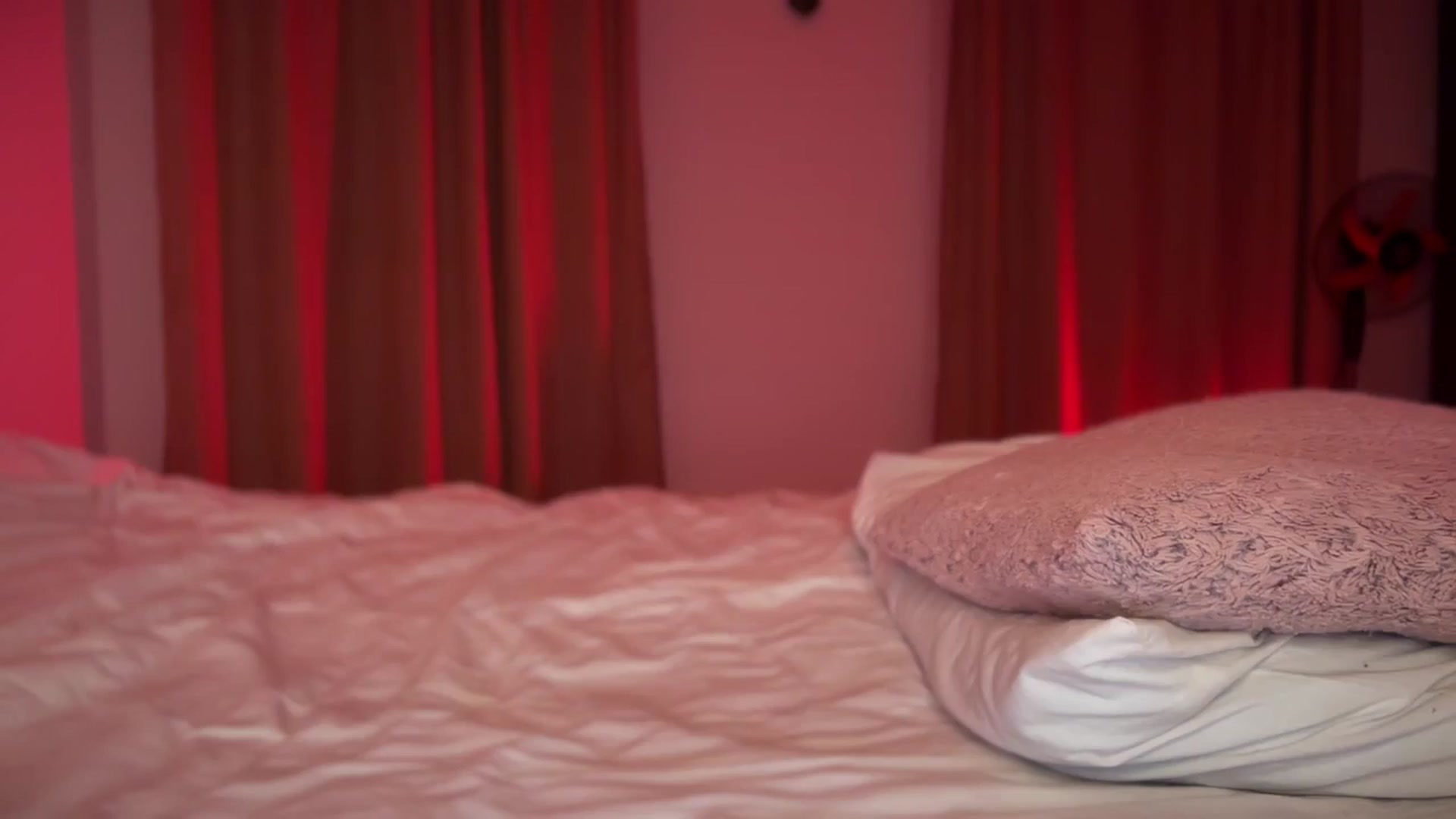 Gallery image thumbnail from UGLYGIRL_'s myfreecams stream on, 09/12/2024, 24:01 image 9 of 20