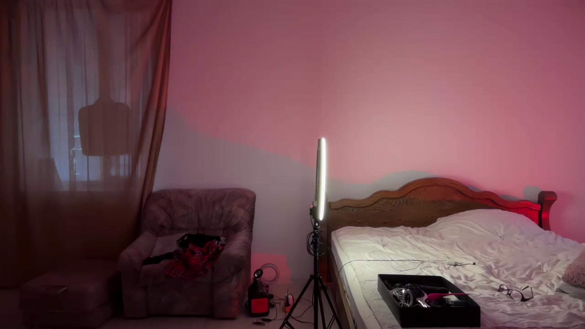 Gallery image thumbnail from UGLYGIRL_'s myfreecams stream on, 09/12/2024, 06:03 image 16 of 20