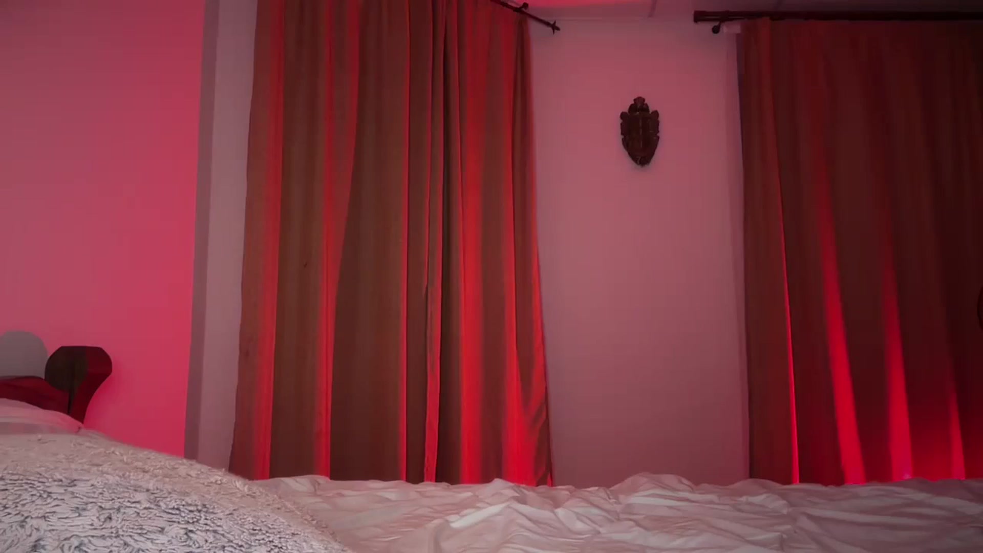 Gallery image thumbnail from UGLYGIRL_'s myfreecams stream on, 09/15/2024, 21:01 image 17 of 20