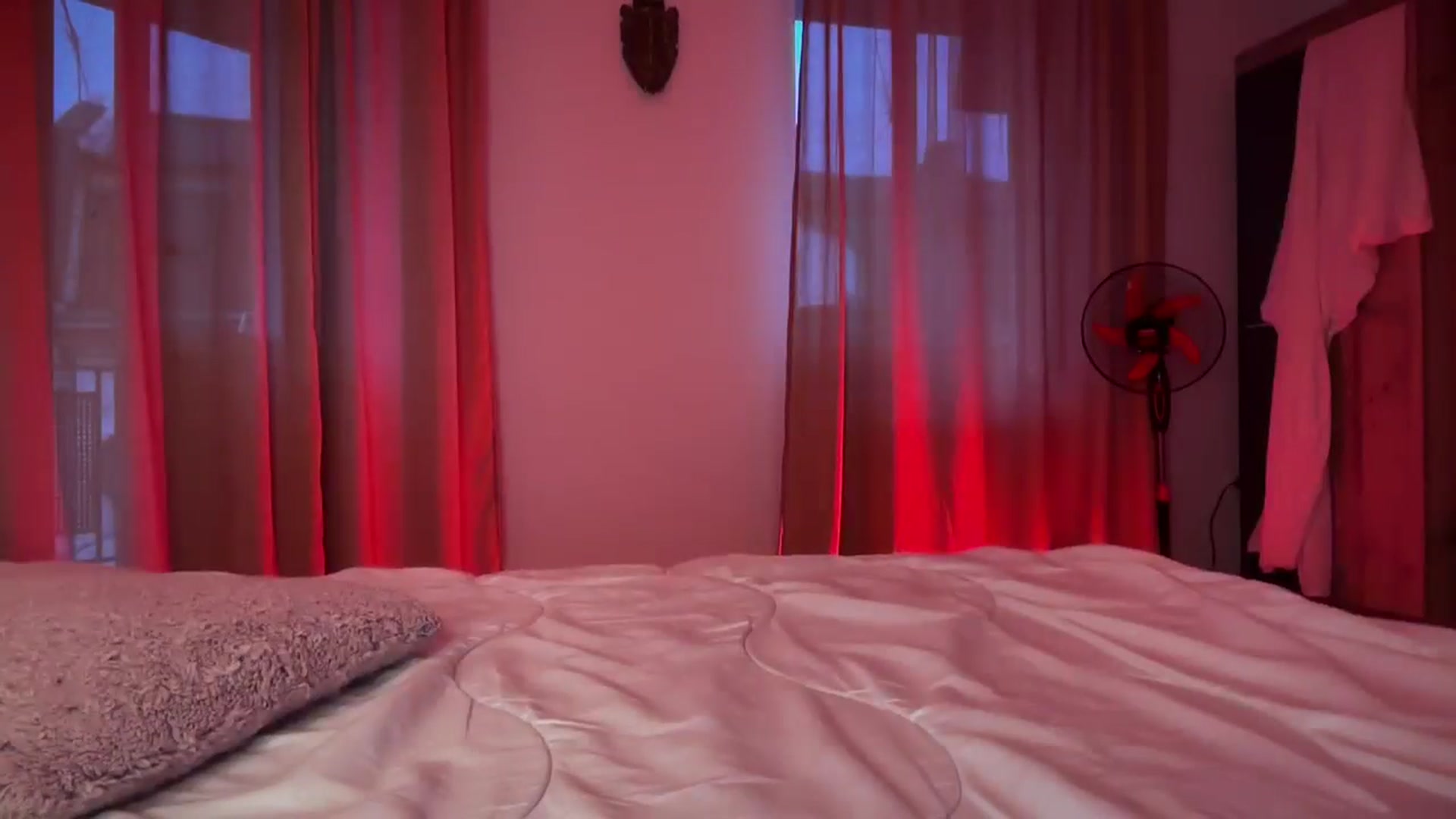 Gallery image thumbnail from UGLYGIRL_'s myfreecams stream on, 09/16/2024, 16:41 image 7 of 20