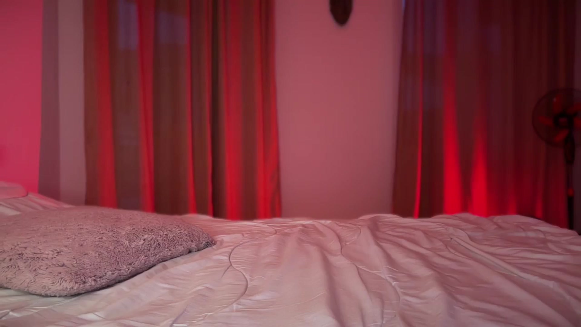 Gallery image thumbnail from UGLYGIRL_'s myfreecams stream on, 09/16/2024, 17:18 image 1 of 20