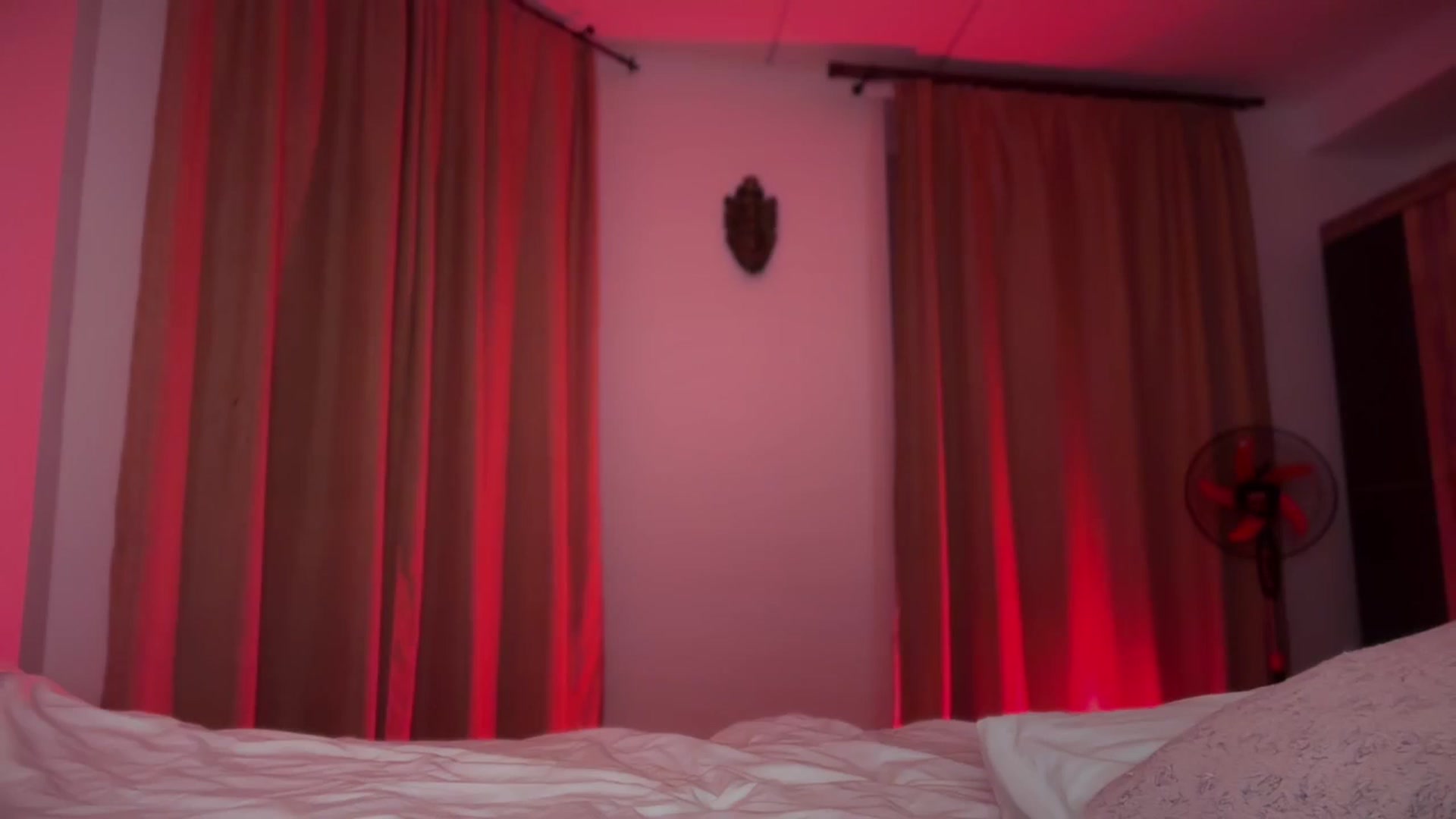 Gallery image thumbnail from UGLYGIRL_'s myfreecams stream on, 09/20/2024, 24:51 image 12 of 20