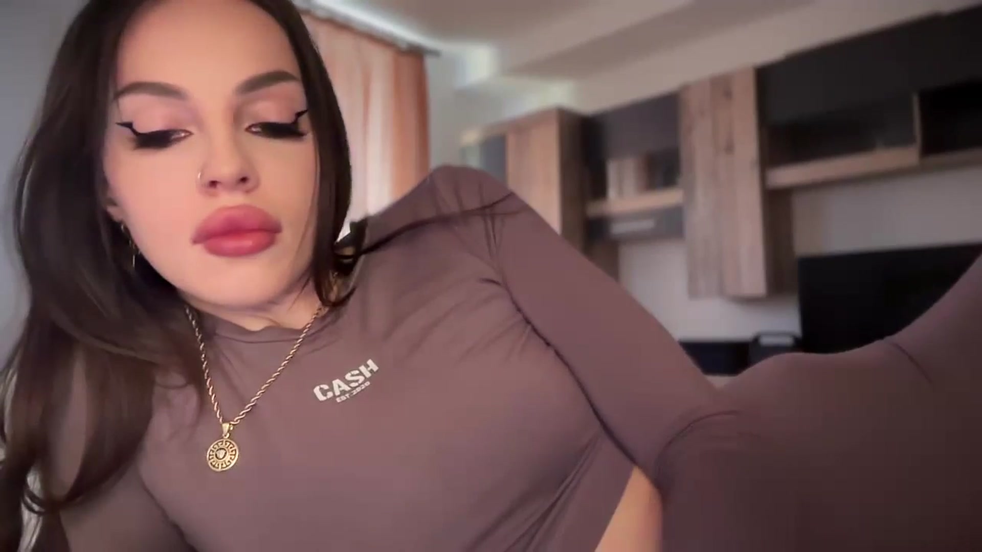 Gallery image thumbnail from UGLYGIRL_'s myfreecams stream on, 09/21/2024, 15:45 image 4 of 20
