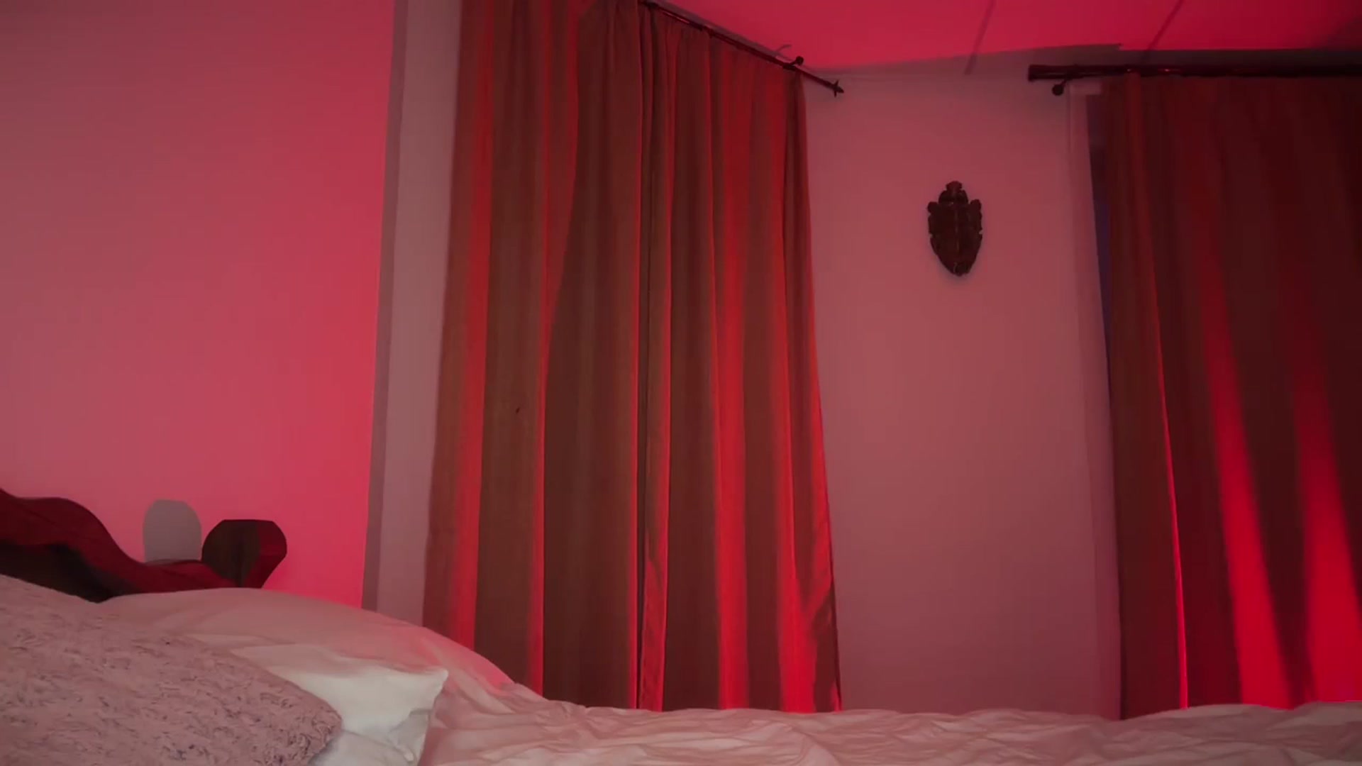 Gallery image thumbnail from UGLYGIRL_'s myfreecams stream on, 09/23/2024, 04:10 image 16 of 20