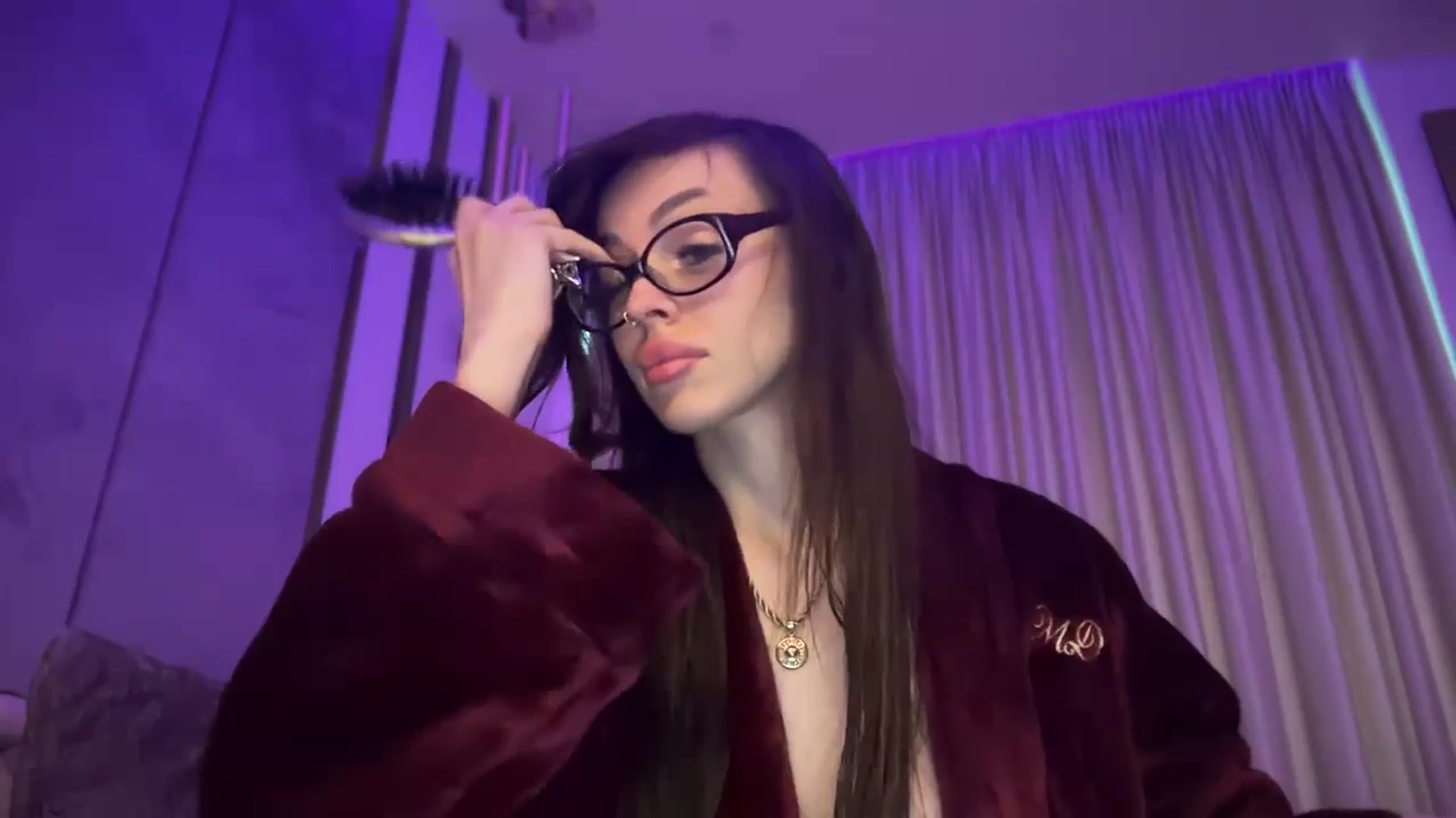 Gallery image thumbnail from UGLYGIRL_'s myfreecams stream on, 10/06/2024, 07:52 image 15 of 20