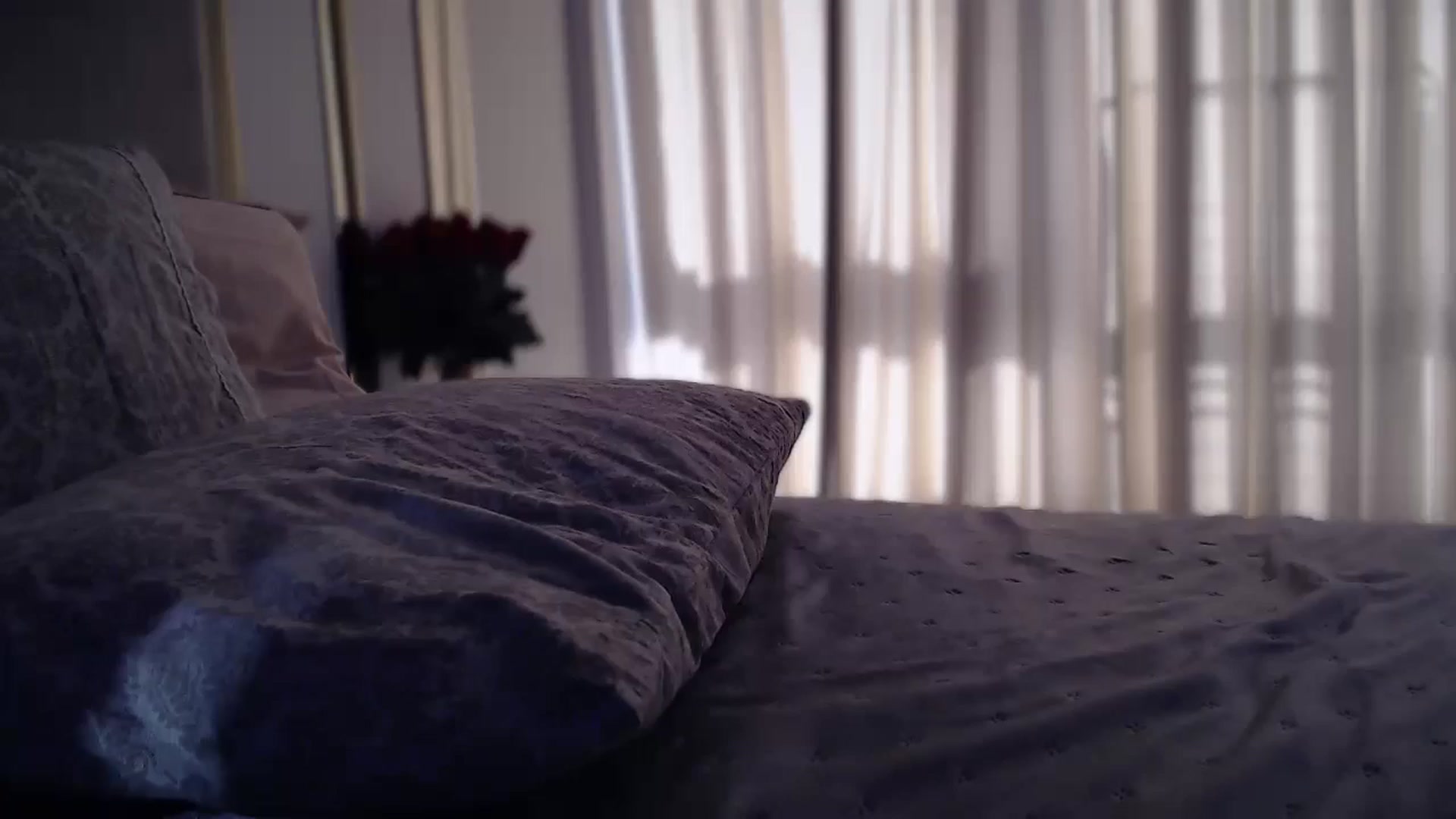 Gallery image thumbnail from UGLYGIRL_'s myfreecams stream on, 10/08/2024, 07:32 image 1 of 20
