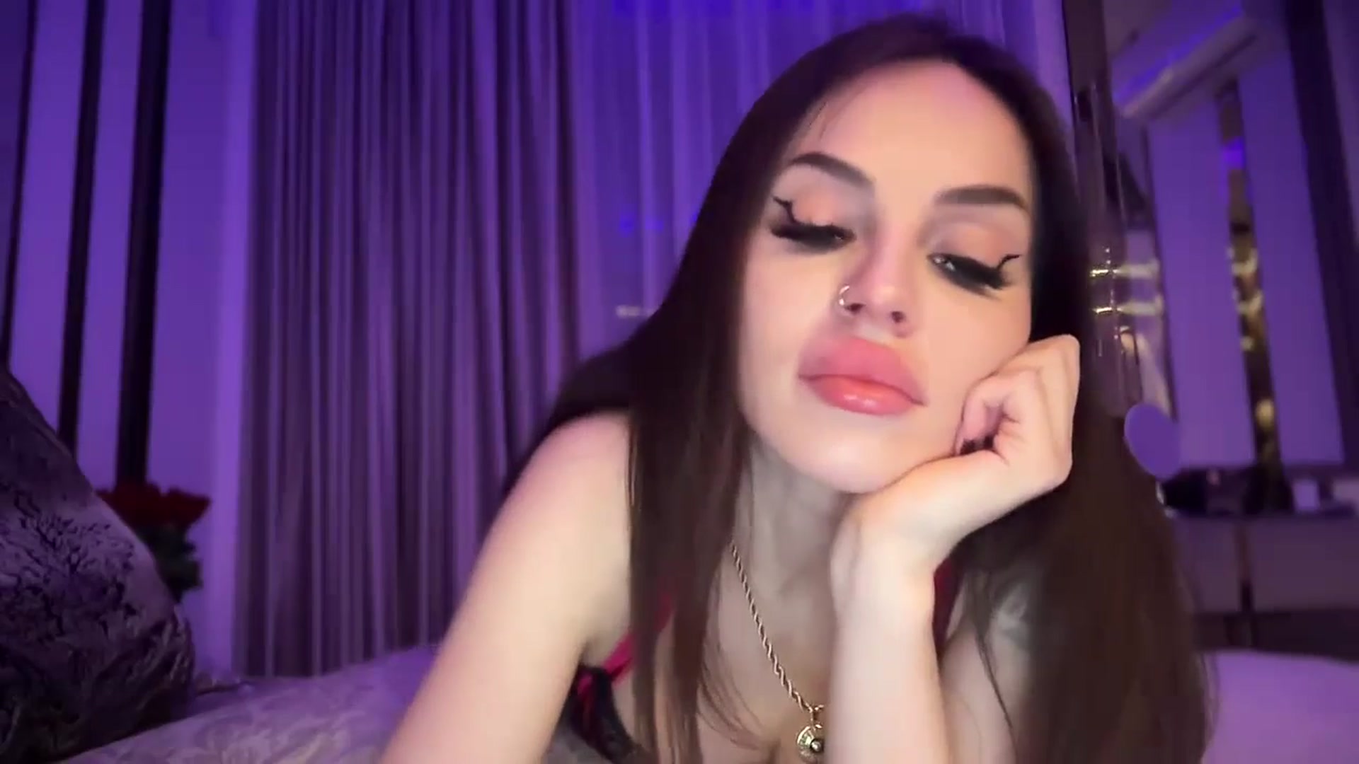 Gallery image thumbnail from UGLYGIRL_'s myfreecams stream on, 10/11/2024, 18:35 image 2 of 20