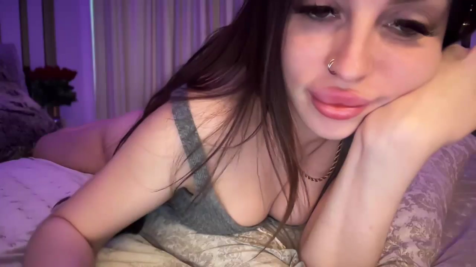 Gallery image thumbnail from UGLYGIRL_'s myfreecams stream on, 10/13/2024, 05:03 image 15 of 20