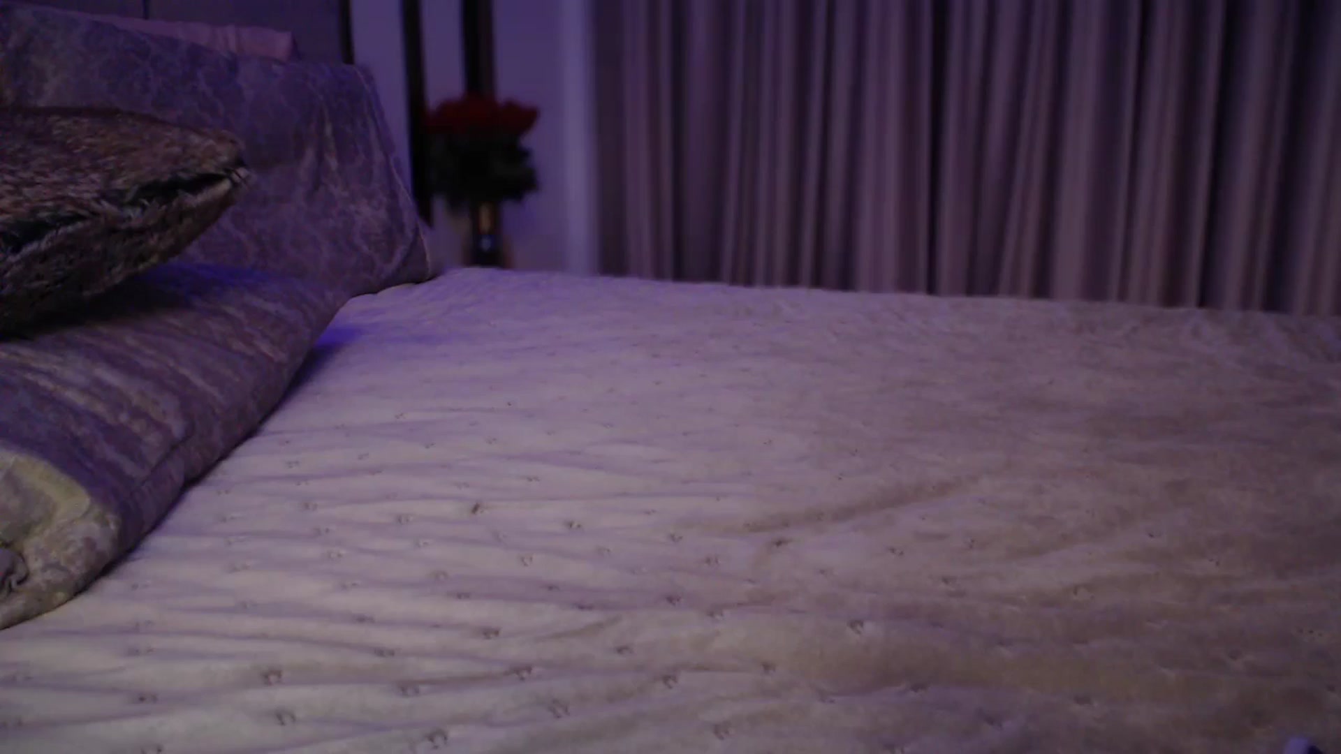Gallery image thumbnail from UGLYGIRL_'s myfreecams stream on, 10/14/2024, 04:32 image 10 of 20