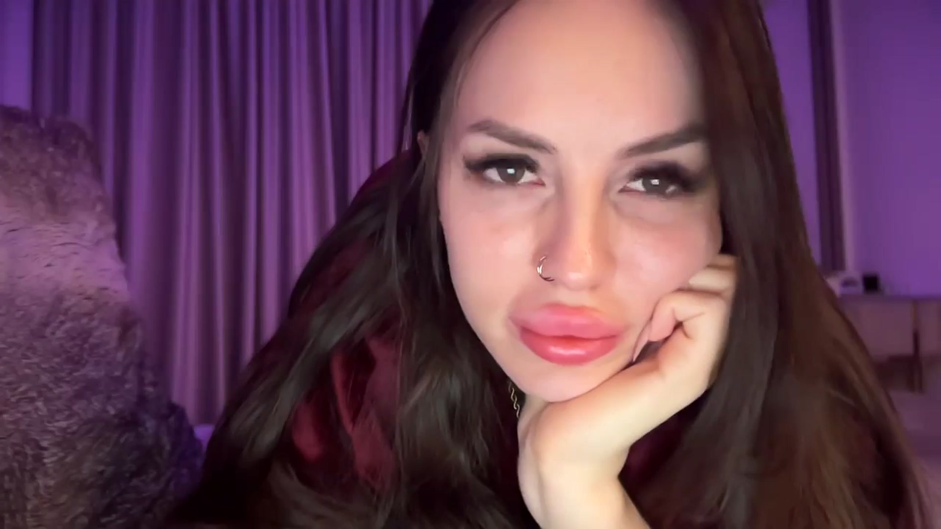 Gallery image thumbnail from UGLYGIRL_'s myfreecams stream on, 10/14/2024, 23:32 image 3 of 20