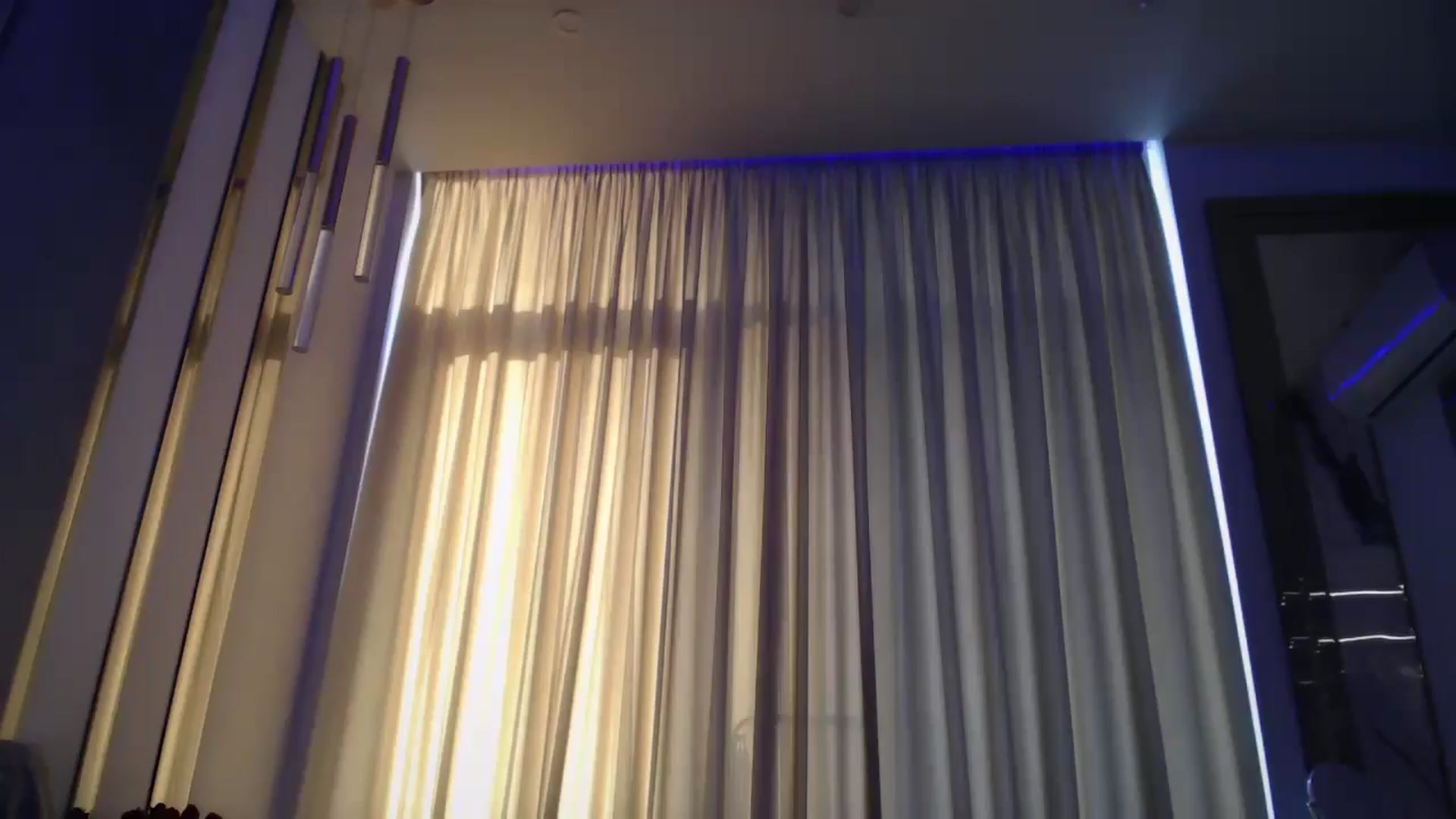 Gallery image thumbnail from UGLYGIRL_'s myfreecams stream on, 10/21/2024, 05:50 image 7 of 20