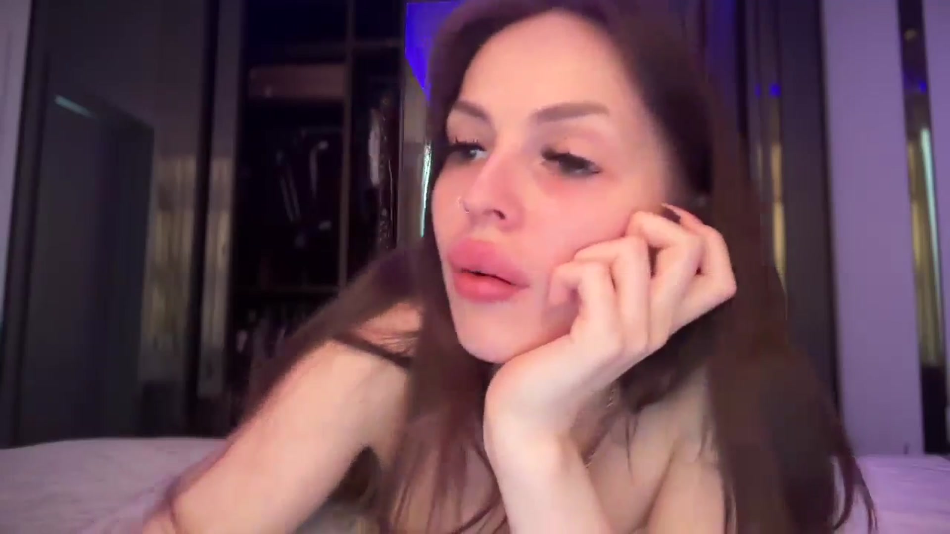 Gallery image thumbnail from UGLYGIRL_'s myfreecams stream on, 10/21/2024, 06:39 image 9 of 20