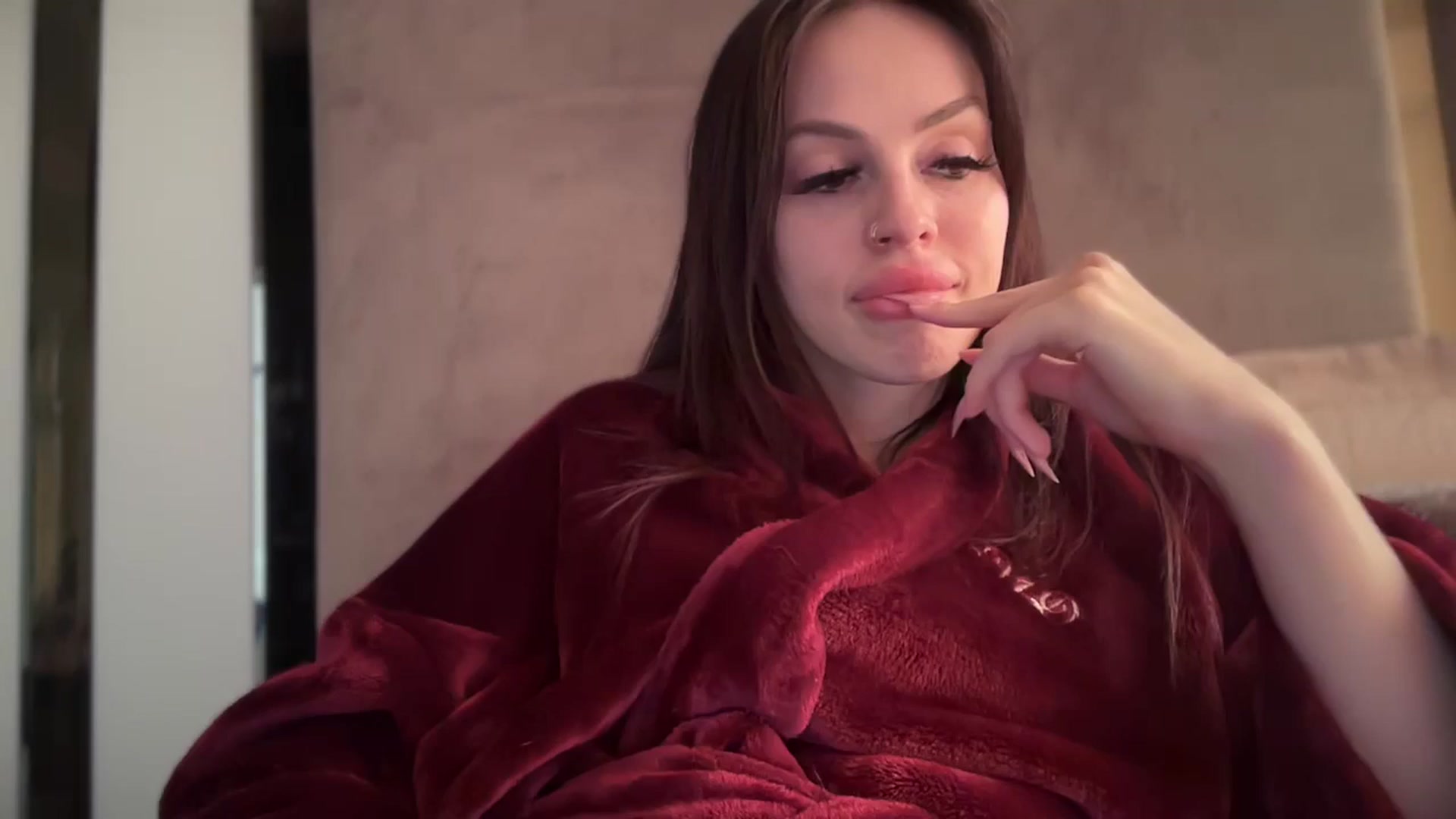 Gallery image thumbnail from UGLYGIRL_'s myfreecams stream on, 10/22/2024, 09:11 image 1 of 20