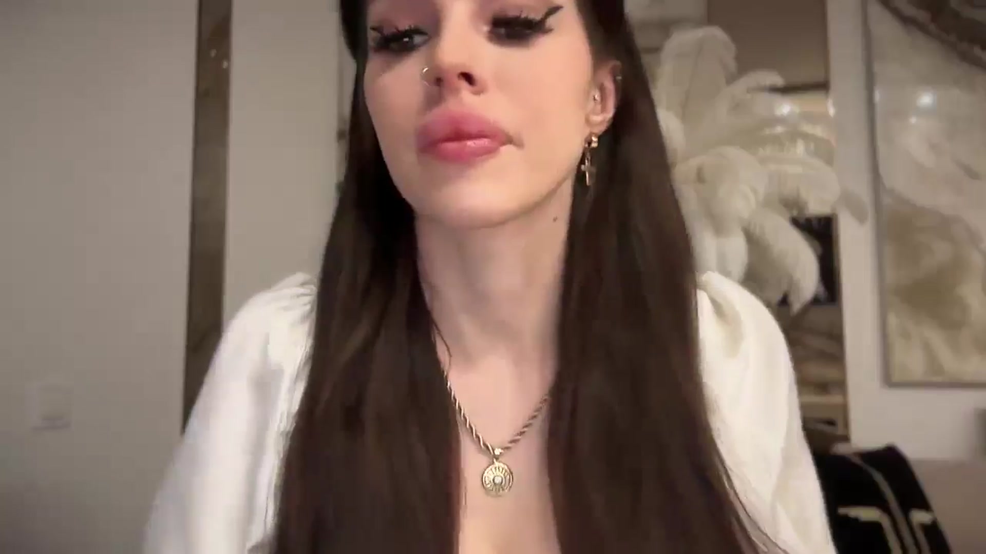 Gallery image thumbnail from UGLYGIRL_'s myfreecams stream on, 10/26/2024, 17:59 image 17 of 20
