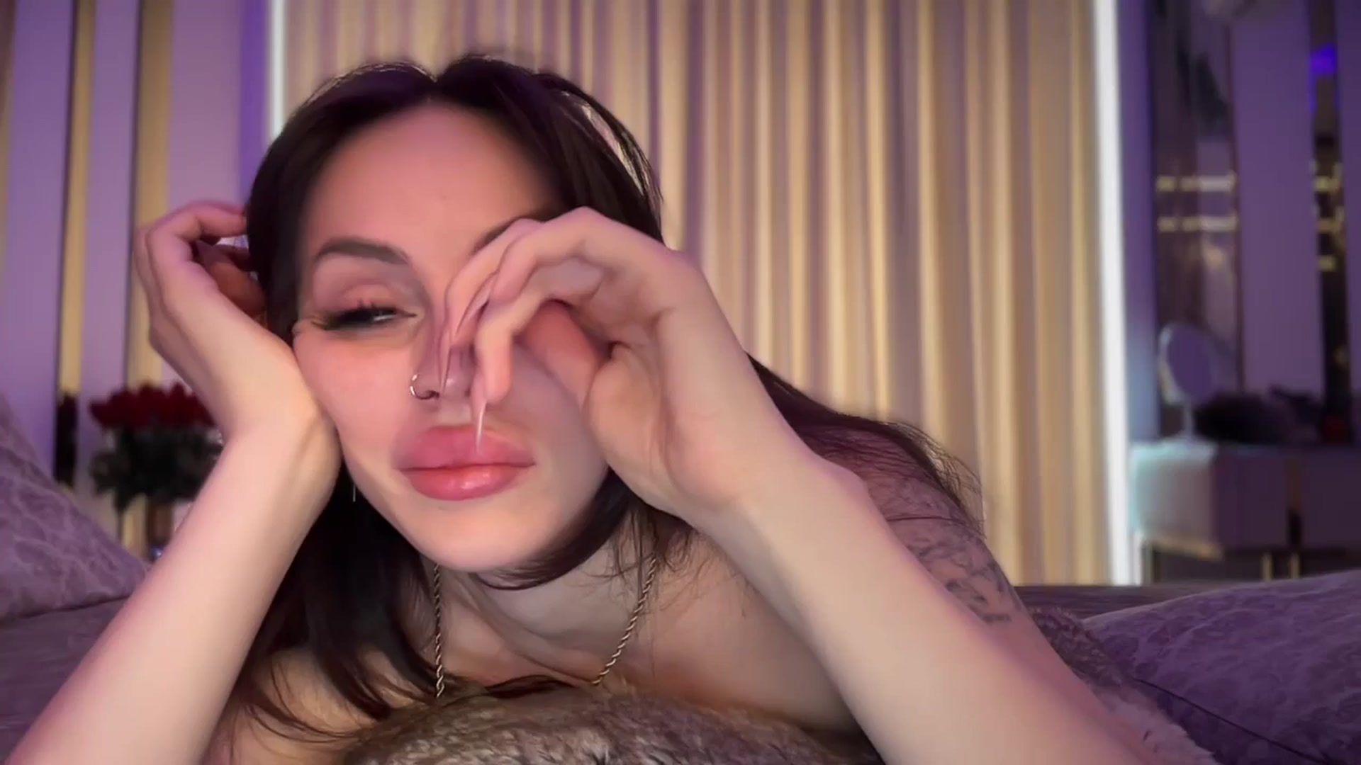 Gallery image thumbnail from UGLYGIRL_'s myfreecams stream on, 10/29/2024, 06:13 image 17 of 20