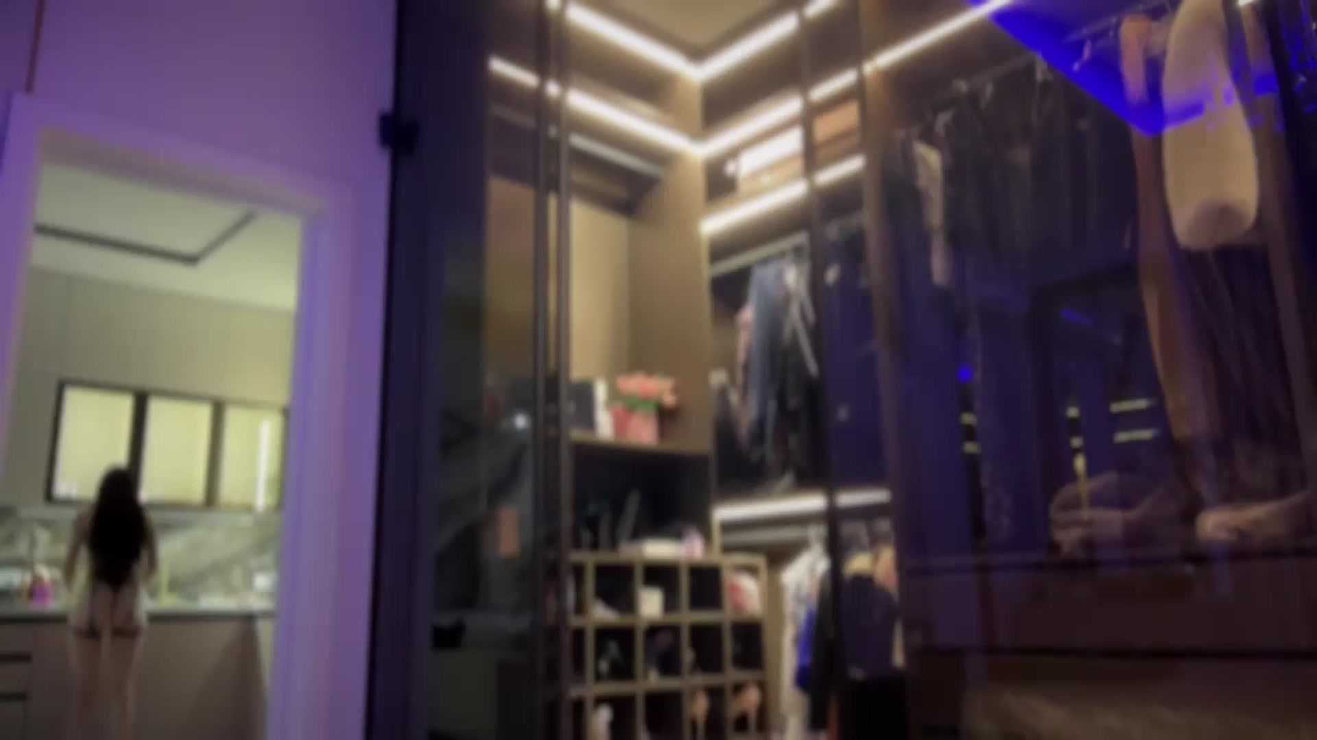 Gallery image thumbnail from UGLYGIRL_'s myfreecams stream on, 10/29/2024, 21:38 image 1 of 20