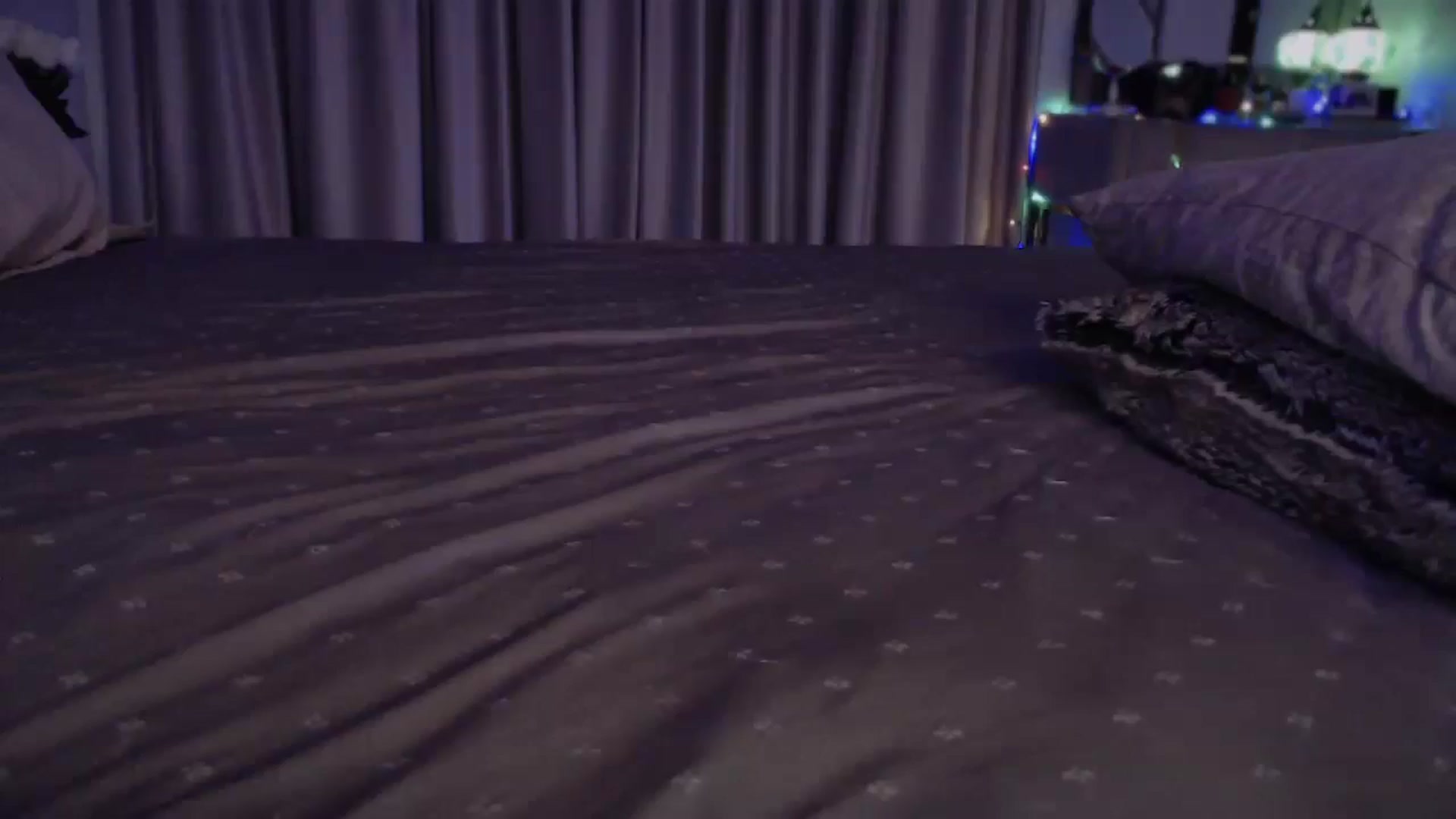 Gallery image thumbnail from UGLYGIRL_'s myfreecams stream on, 11/13/2024, 23:10 image 1 of 20
