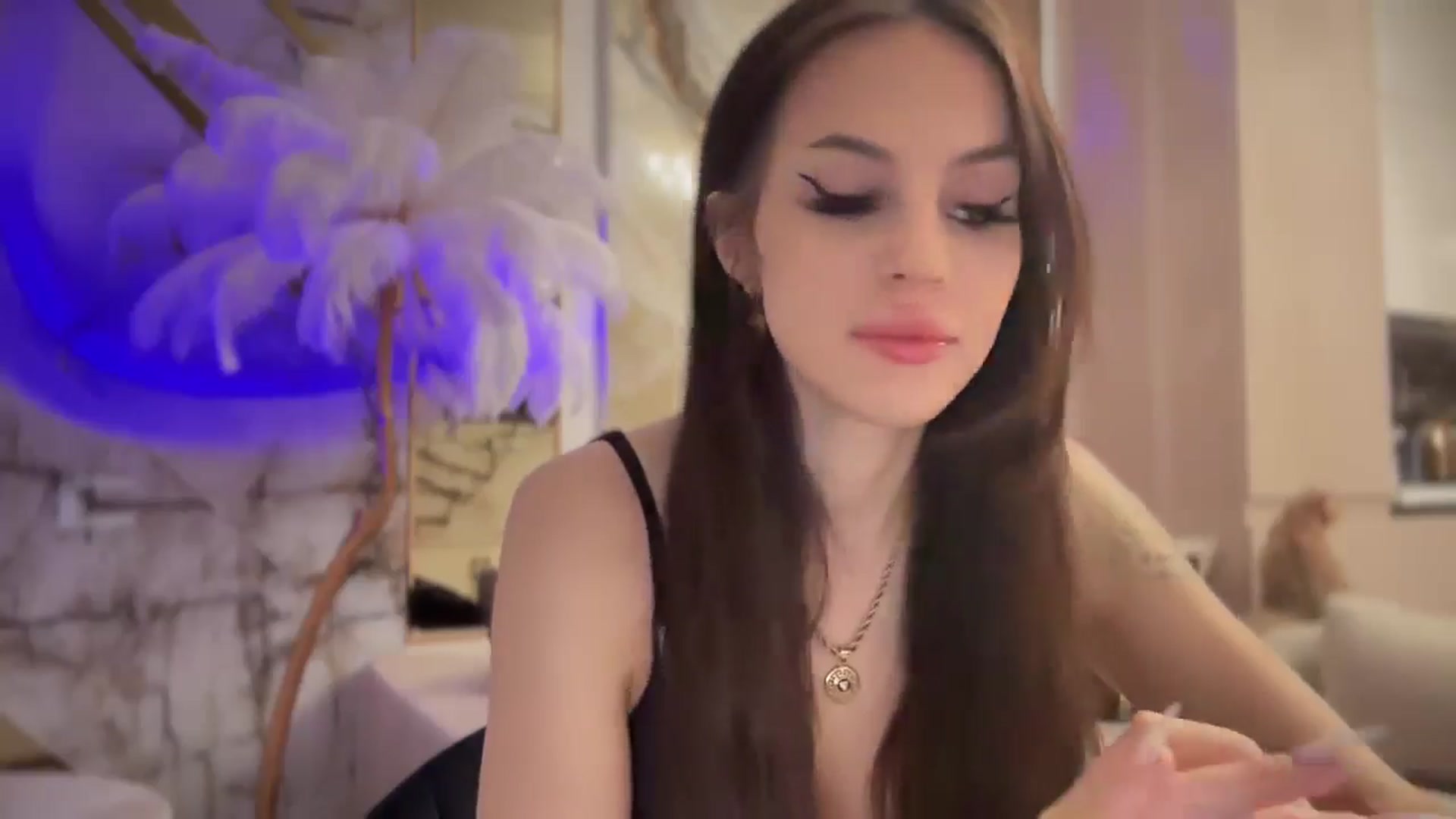 Gallery image thumbnail from UGLYGIRL_'s myfreecams stream on, 11/18/2024, 19:53 image 8 of 20