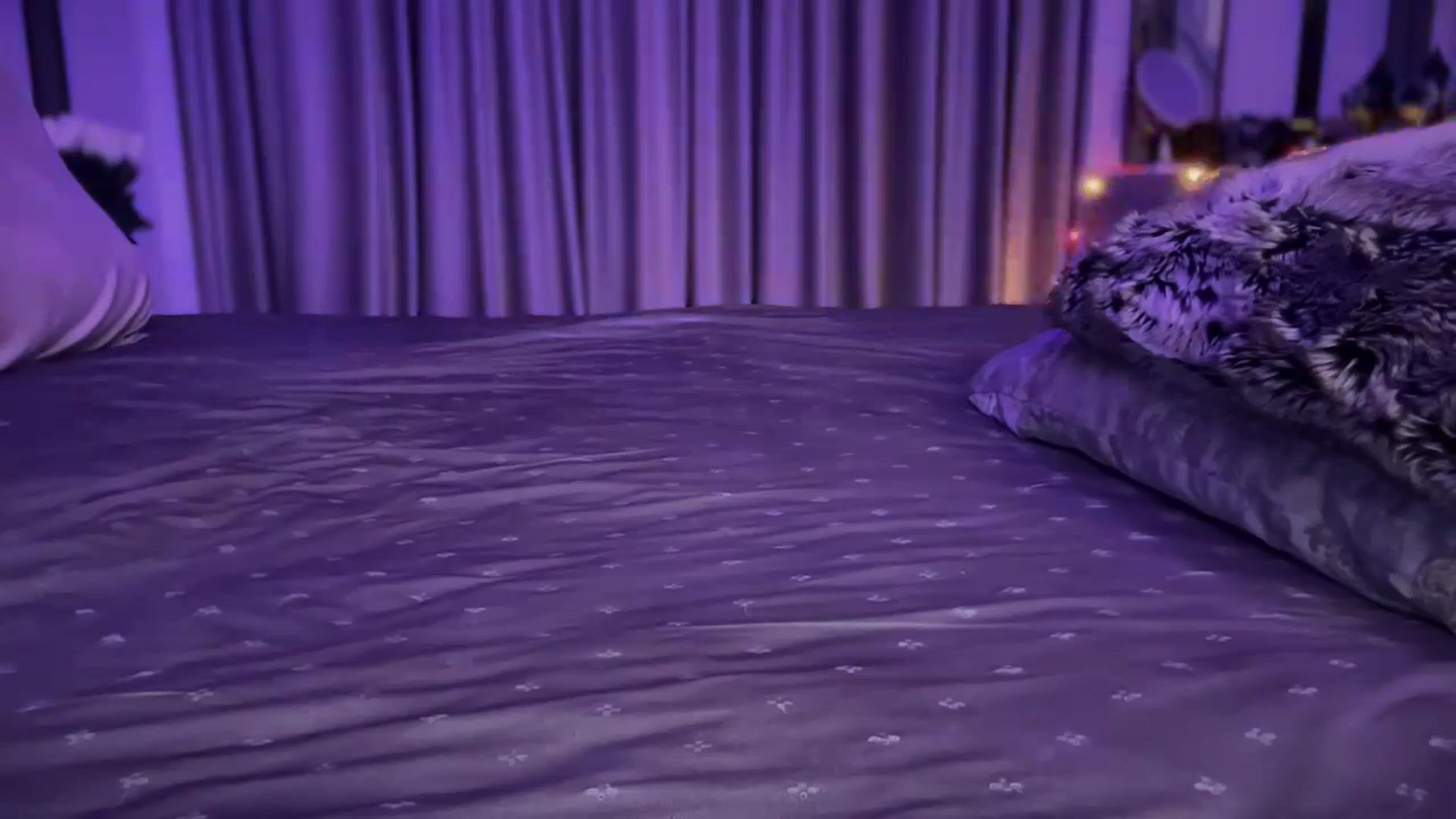 Gallery image thumbnail from UGLYGIRL_'s myfreecams stream on, 11/21/2024, 01:48 image 6 of 20