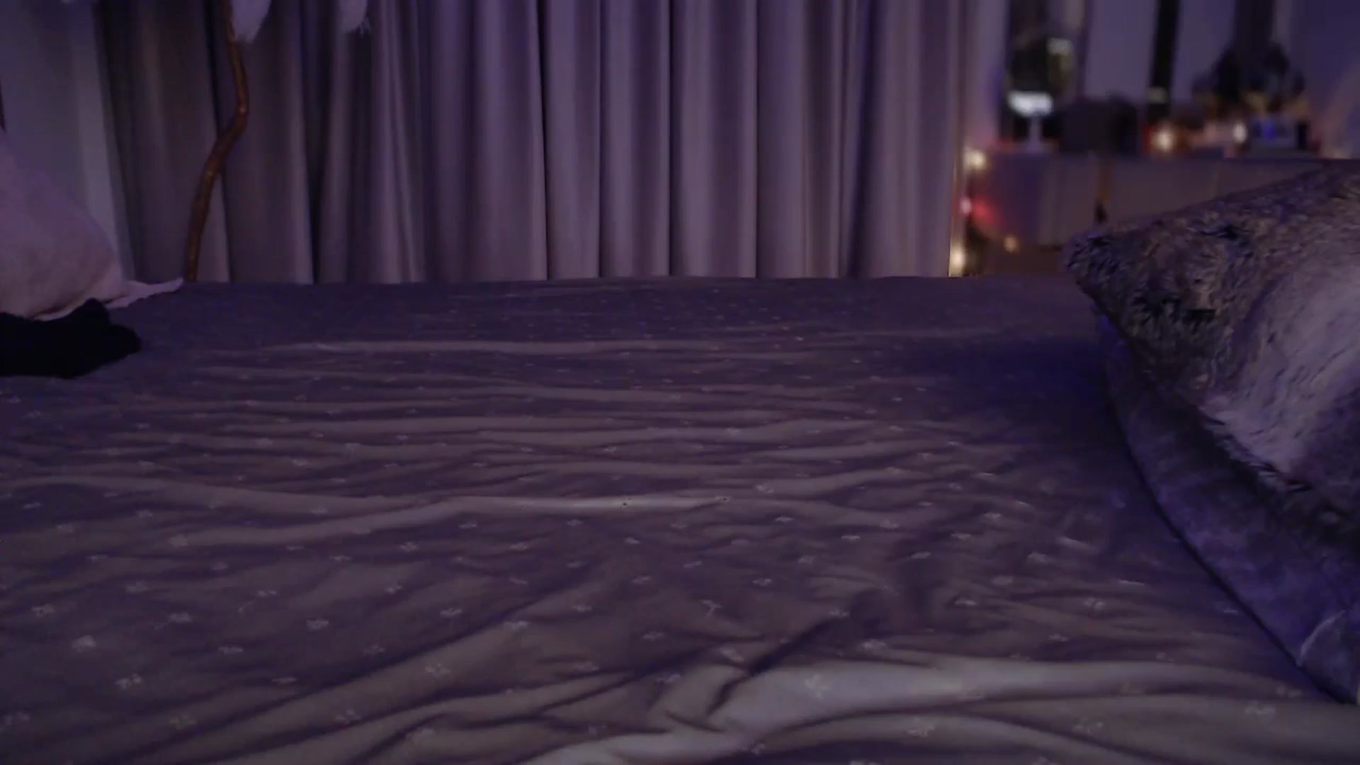Gallery image thumbnail from UGLYGIRL_'s myfreecams stream on, 11/25/2024, 02:23 image 14 of 20
