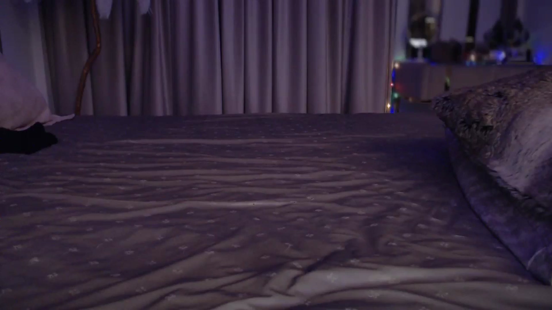 Gallery image thumbnail from UGLYGIRL_'s myfreecams stream on, 11/25/2024, 02:23 image 17 of 20