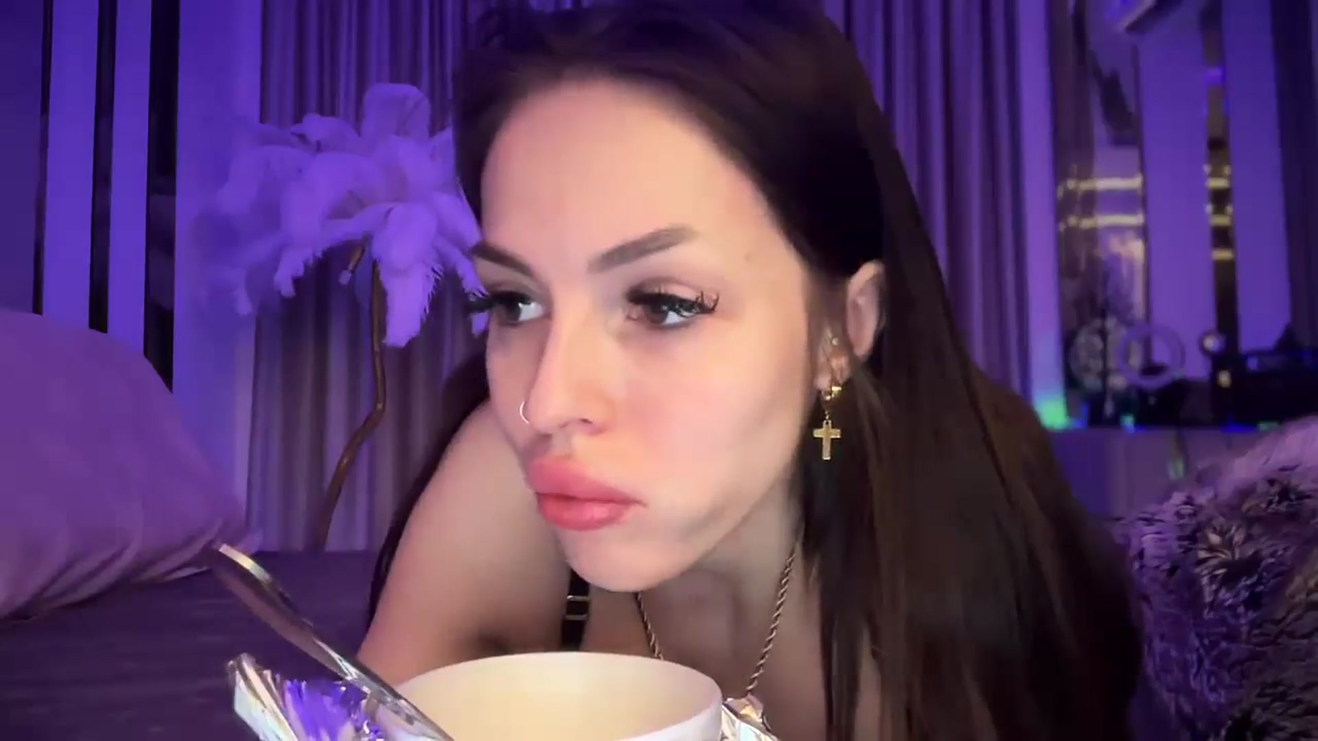 Gallery image thumbnail from UGLYGIRL_'s myfreecams stream on, 12/01/2024, 18:11 image 9 of 20