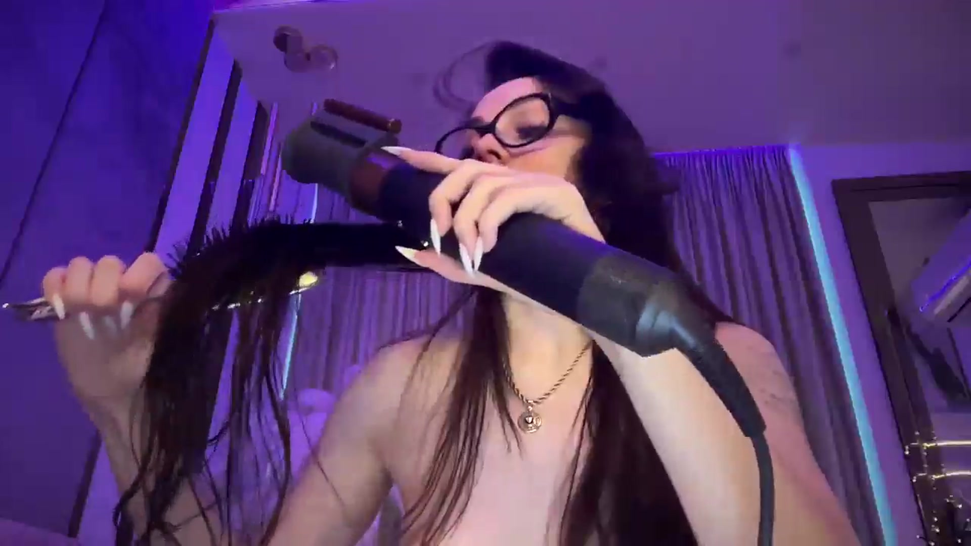Gallery image thumbnail from UGLYGIRL_'s myfreecams stream on, 12/02/2024, 06:06 image 17 of 20