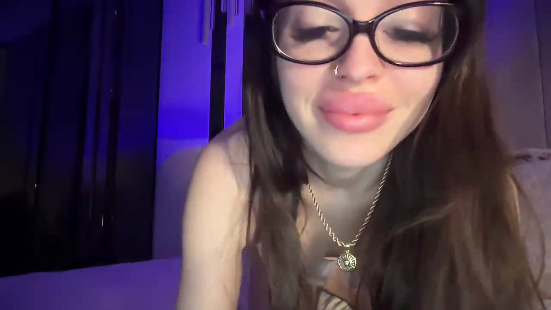 Gallery image thumbnail from UGLYGIRL_'s myfreecams stream on, 12/02/2024, 17:11 image 14 of 20