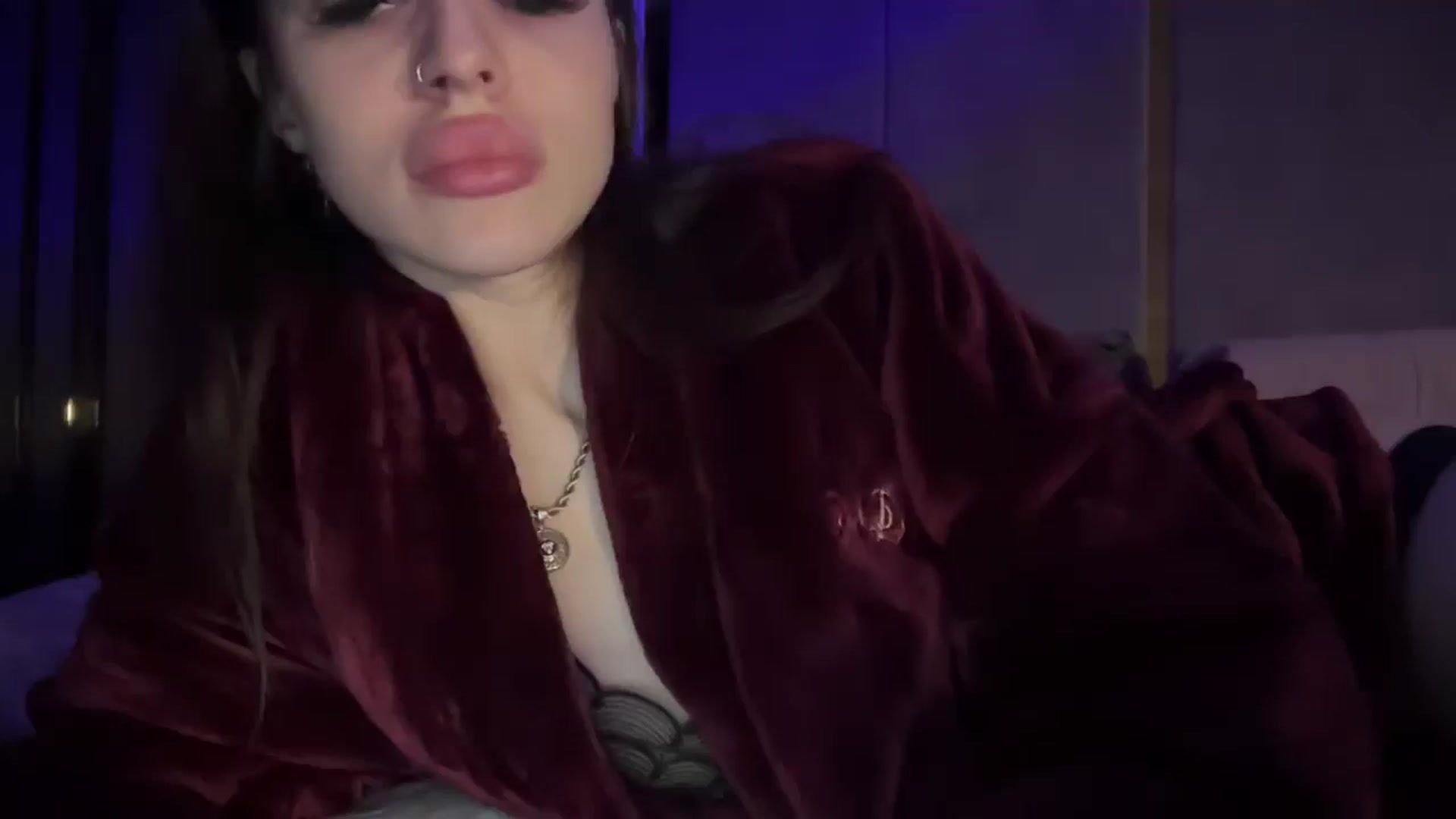 Gallery image thumbnail from UGLYGIRL_'s myfreecams stream on, 12/03/2024, 19:44 image 1 of 20