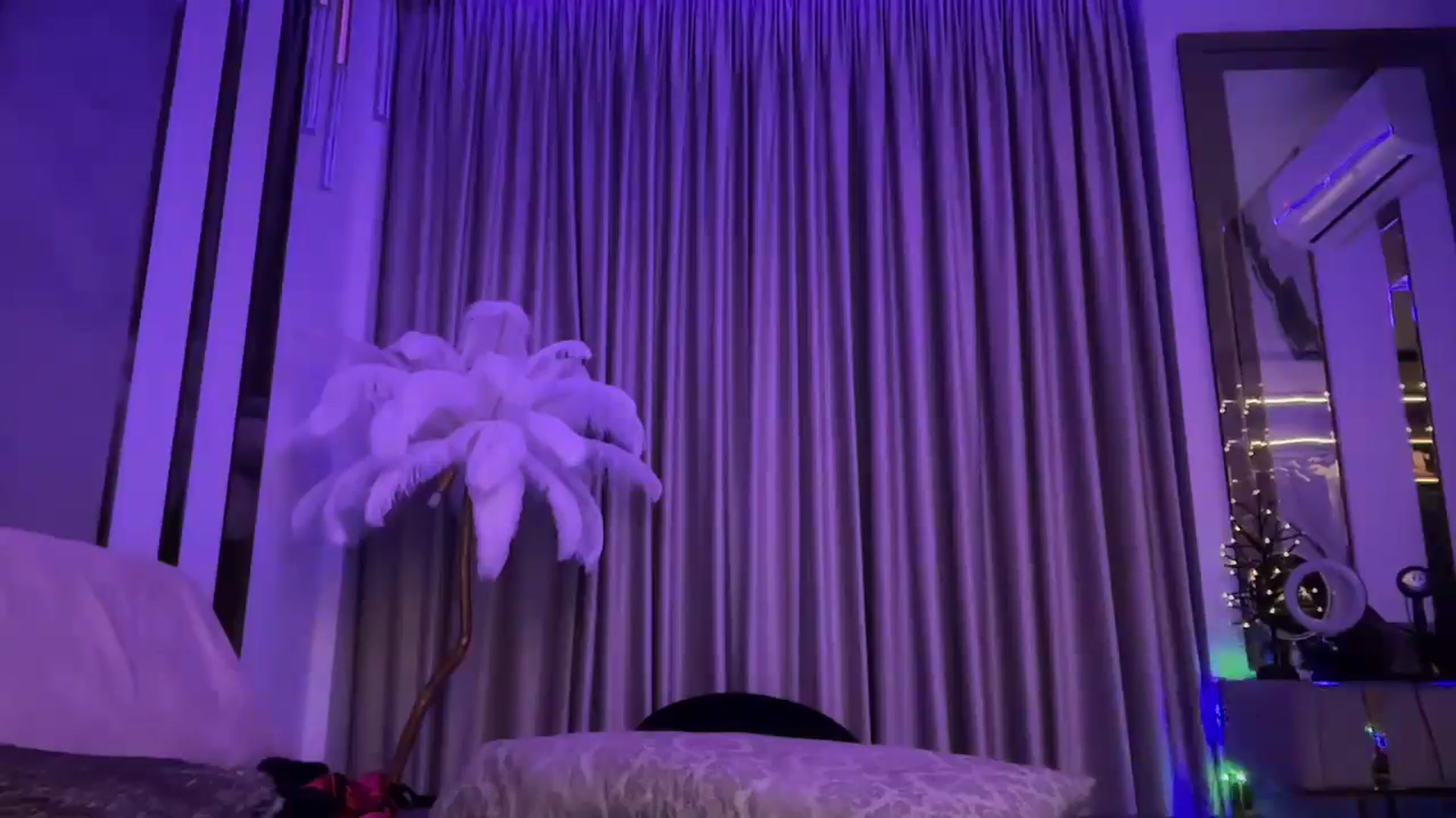 Gallery image thumbnail from UGLYGIRL_'s myfreecams stream on, 12/05/2024, 04:12 image 2 of 20