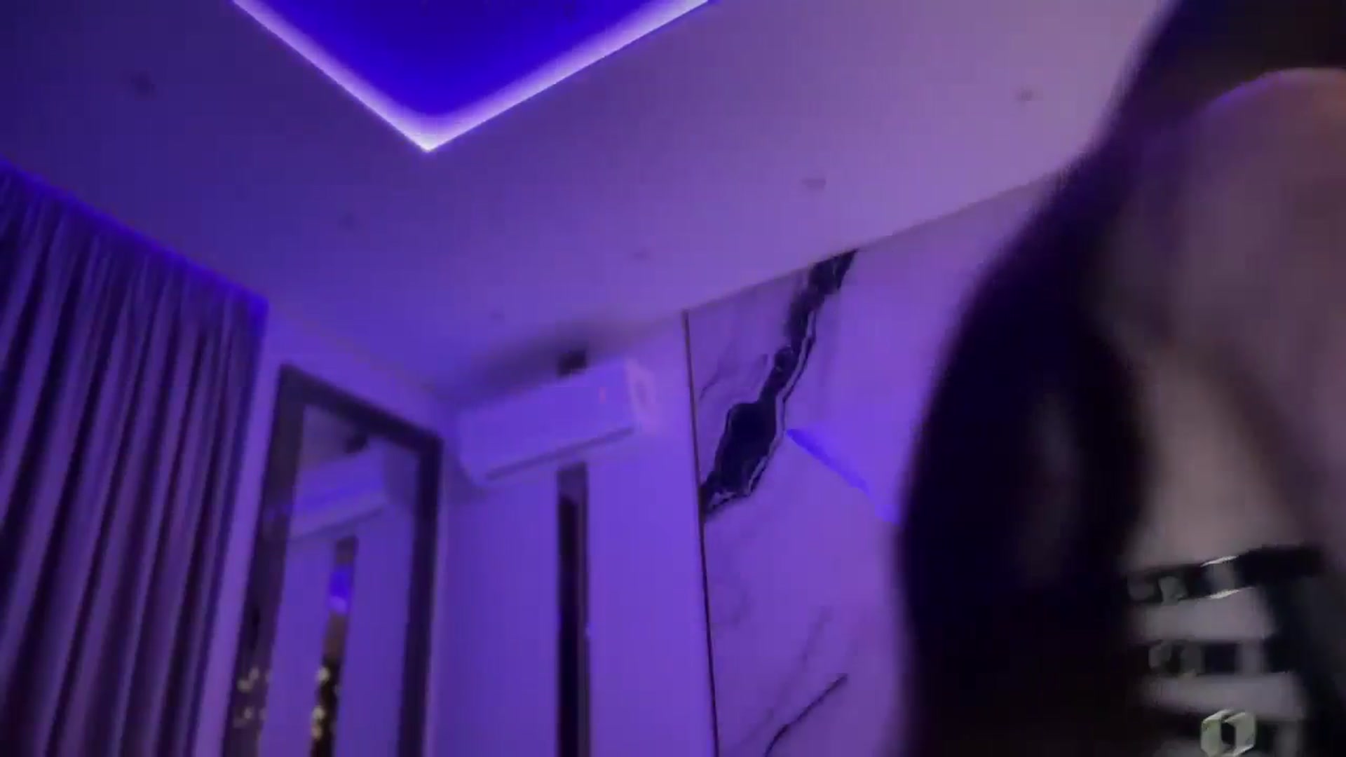 Gallery image thumbnail from UGLYGIRL_'s myfreecams stream on, 12/05/2024, 20:14 image 6 of 20
