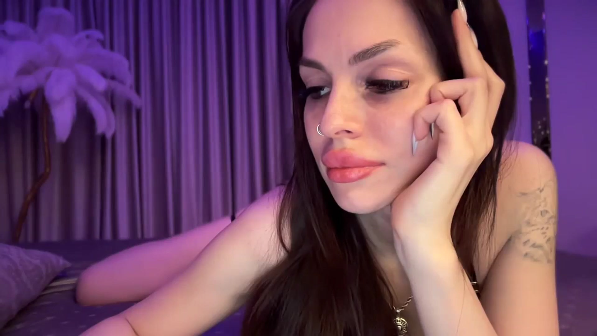 Gallery image thumbnail from UGLYGIRL_'s myfreecams stream on, 12/06/2024, 24:54 image 7 of 20