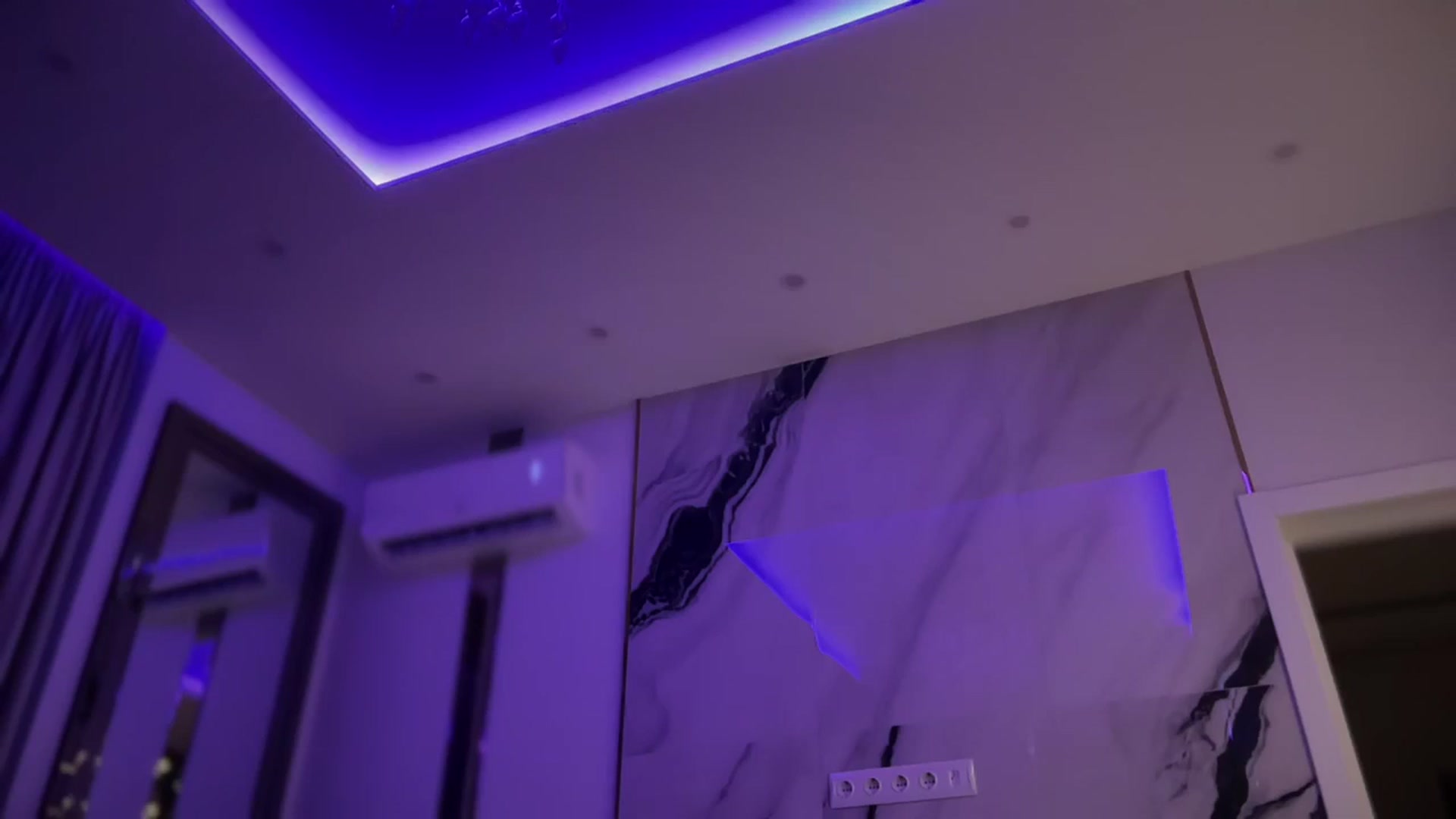 Gallery image thumbnail from UGLYGIRL_'s myfreecams stream on, 12/06/2024, 20:03 image 6 of 20