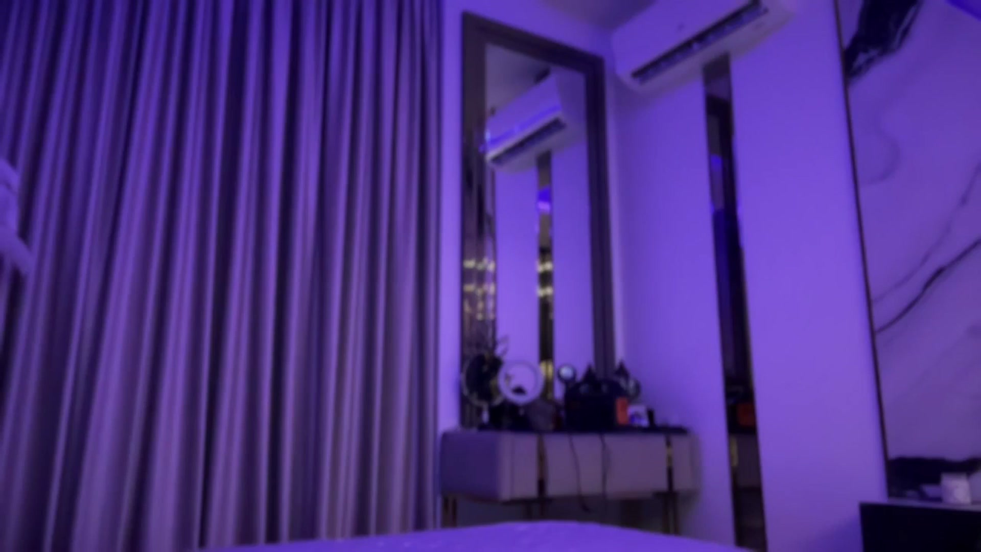 Gallery image thumbnail from UGLYGIRL_'s myfreecams stream on, 12/09/2024, 21:41 image 3 of 20