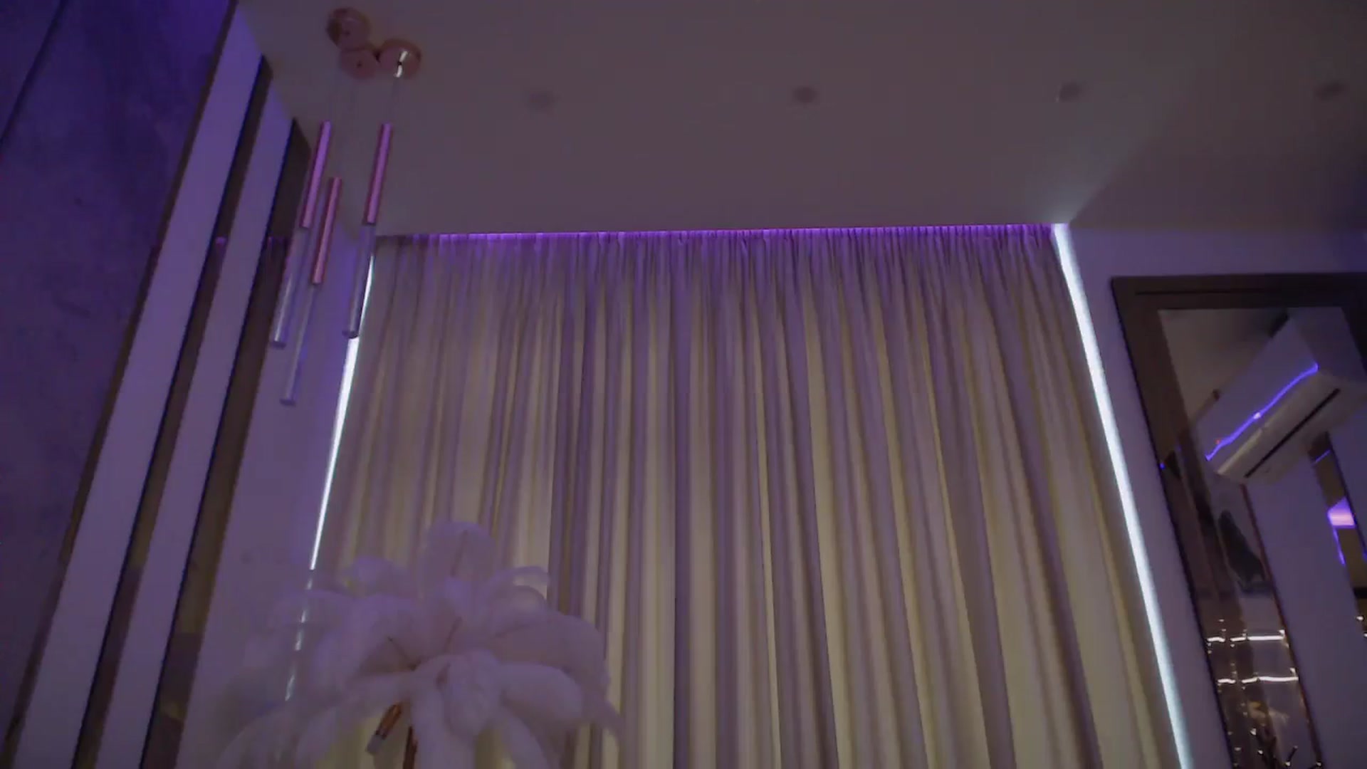 Gallery image thumbnail from UGLYGIRL_'s myfreecams stream on, 12/10/2024, 08:07 image 15 of 20