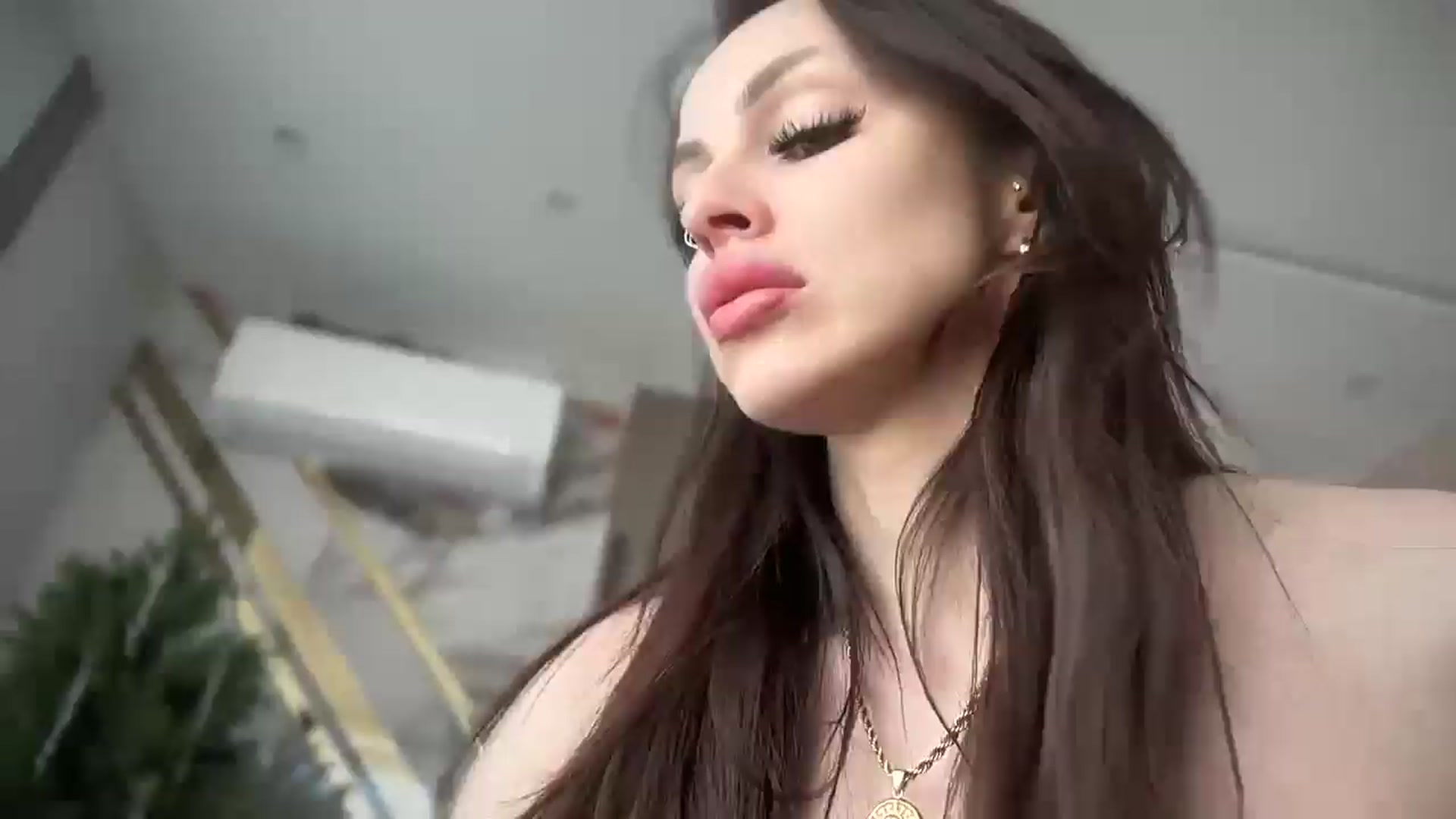 Gallery image thumbnail from UGLYGIRL_'s myfreecams stream on, 12/13/2024, 10:33 image 1 of 20