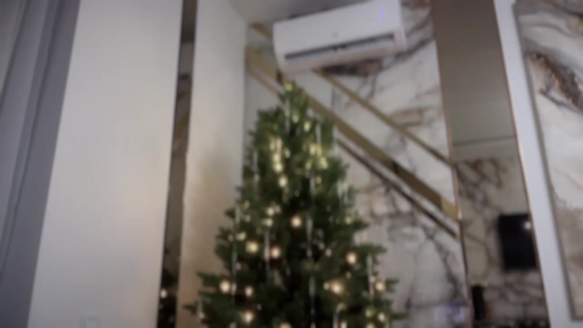 Gallery image thumbnail from UGLYGIRL_'s myfreecams stream on, 12/13/2024, 22:23 image 4 of 20