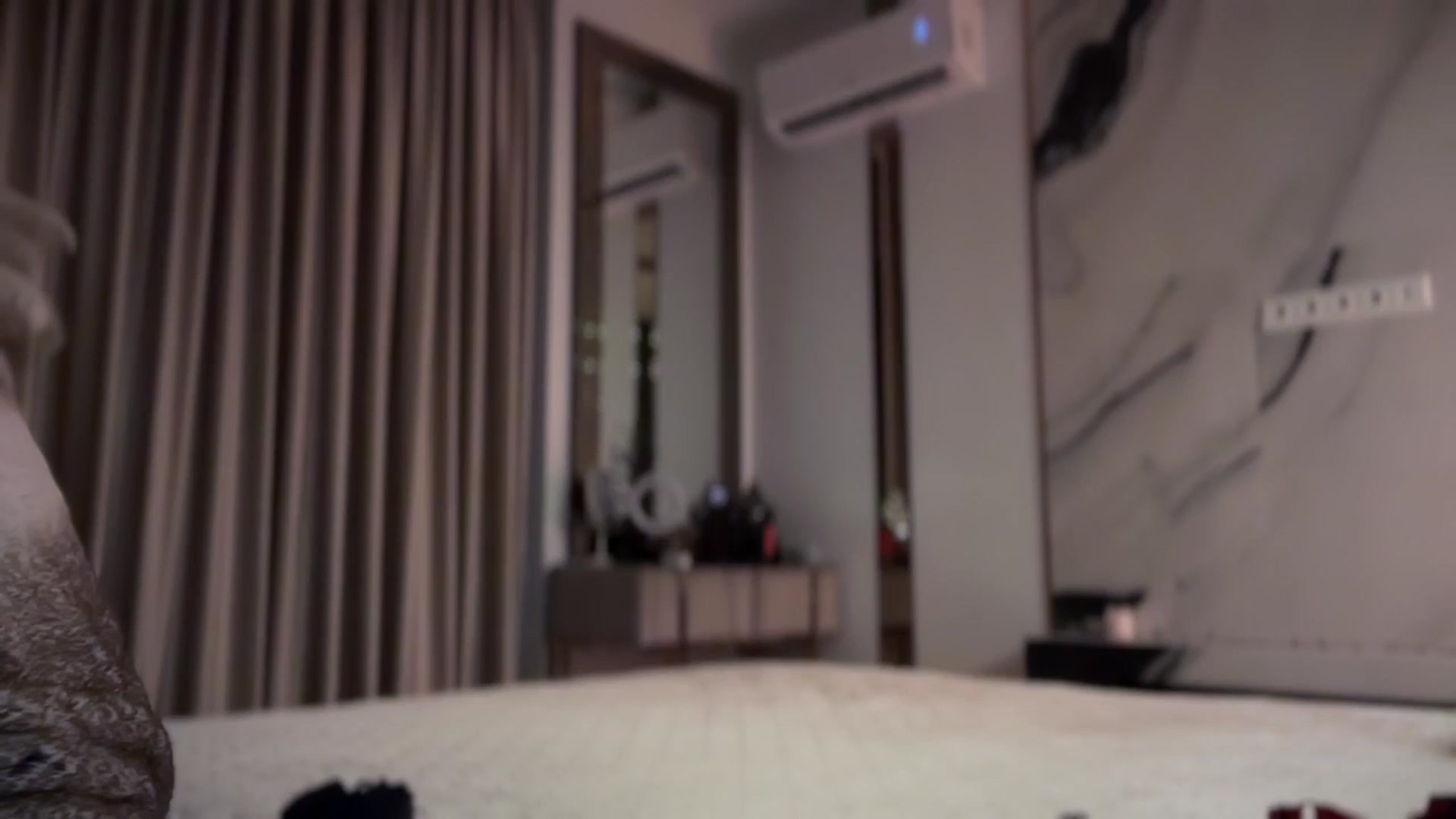 Gallery image thumbnail from UGLYGIRL_'s myfreecams stream on, 12/14/2024, 21:05 image 4 of 20