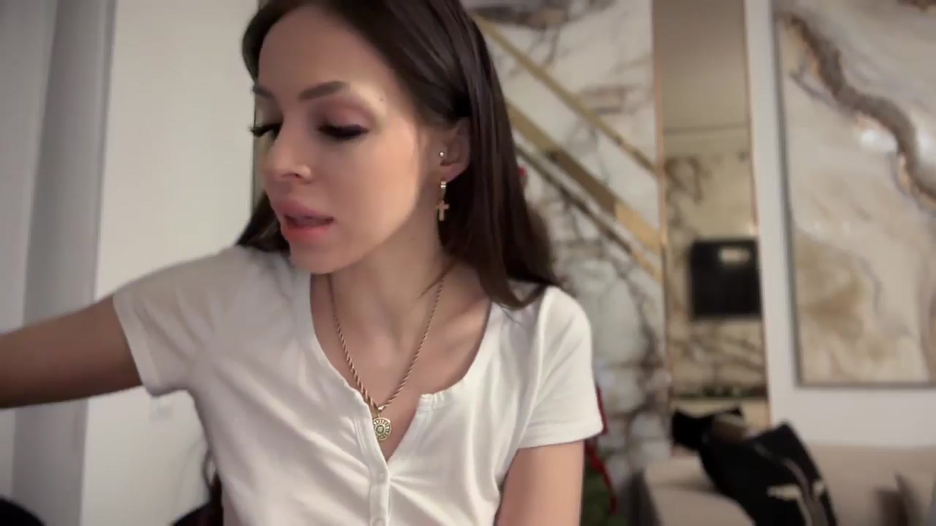 Gallery image thumbnail from UGLYGIRL_'s myfreecams stream on, 12/15/2024, 18:05 image 18 of 20