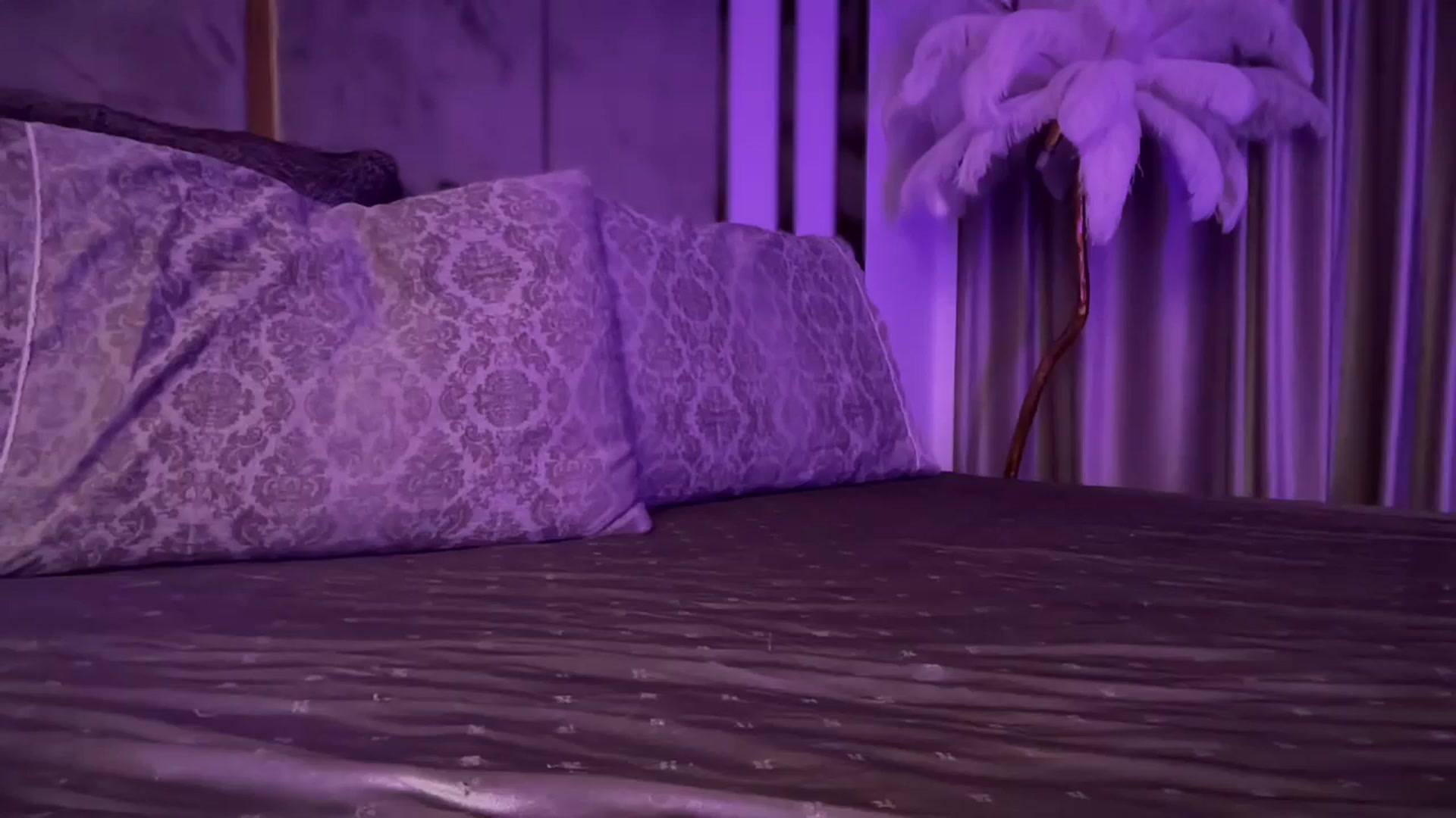 Gallery image thumbnail from UGLYGIRL_'s myfreecams stream on, 12/17/2024, 21:13 image 14 of 20