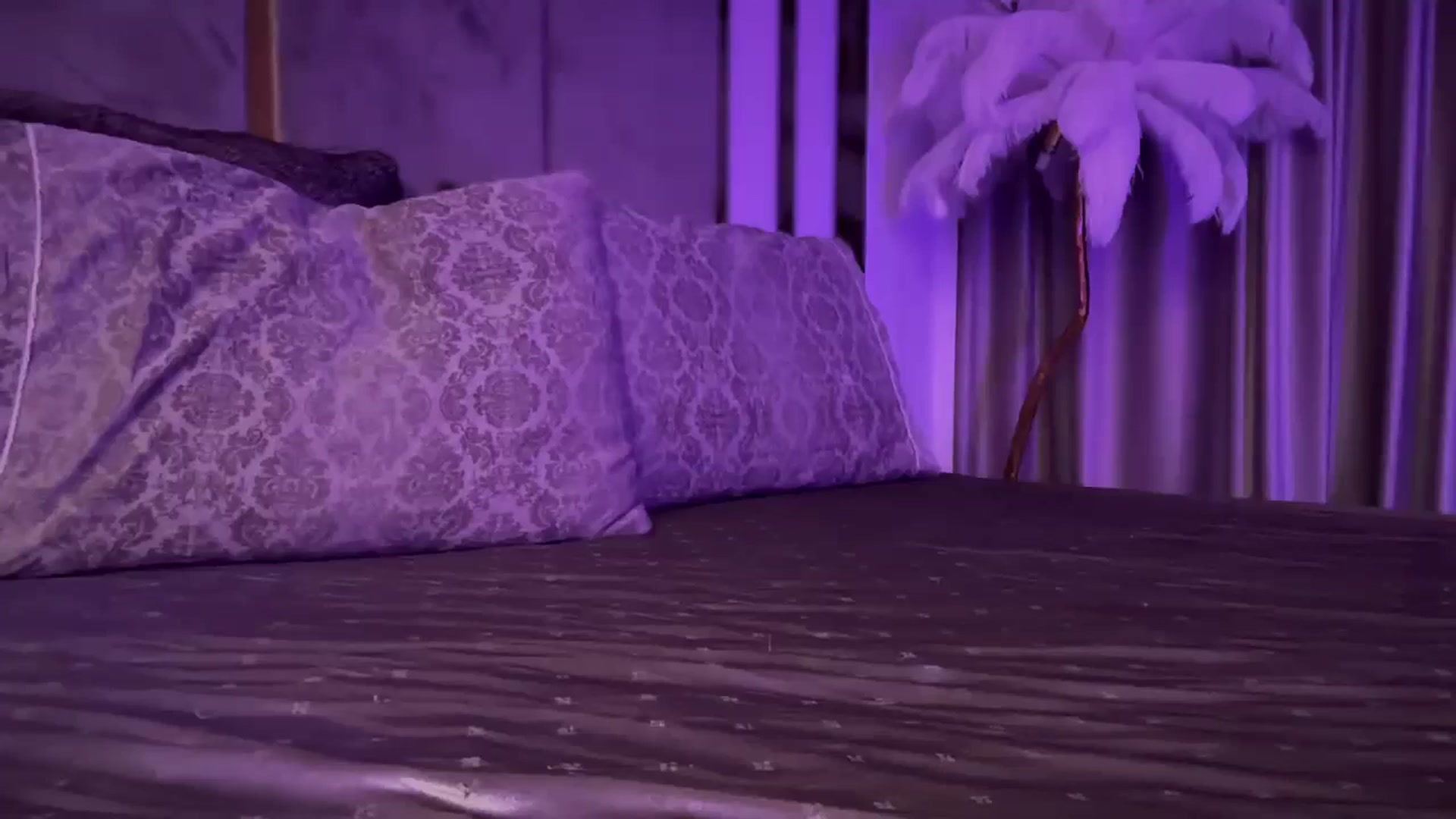 Gallery image thumbnail from UGLYGIRL_'s myfreecams stream on, 12/17/2024, 21:13 image 18 of 20