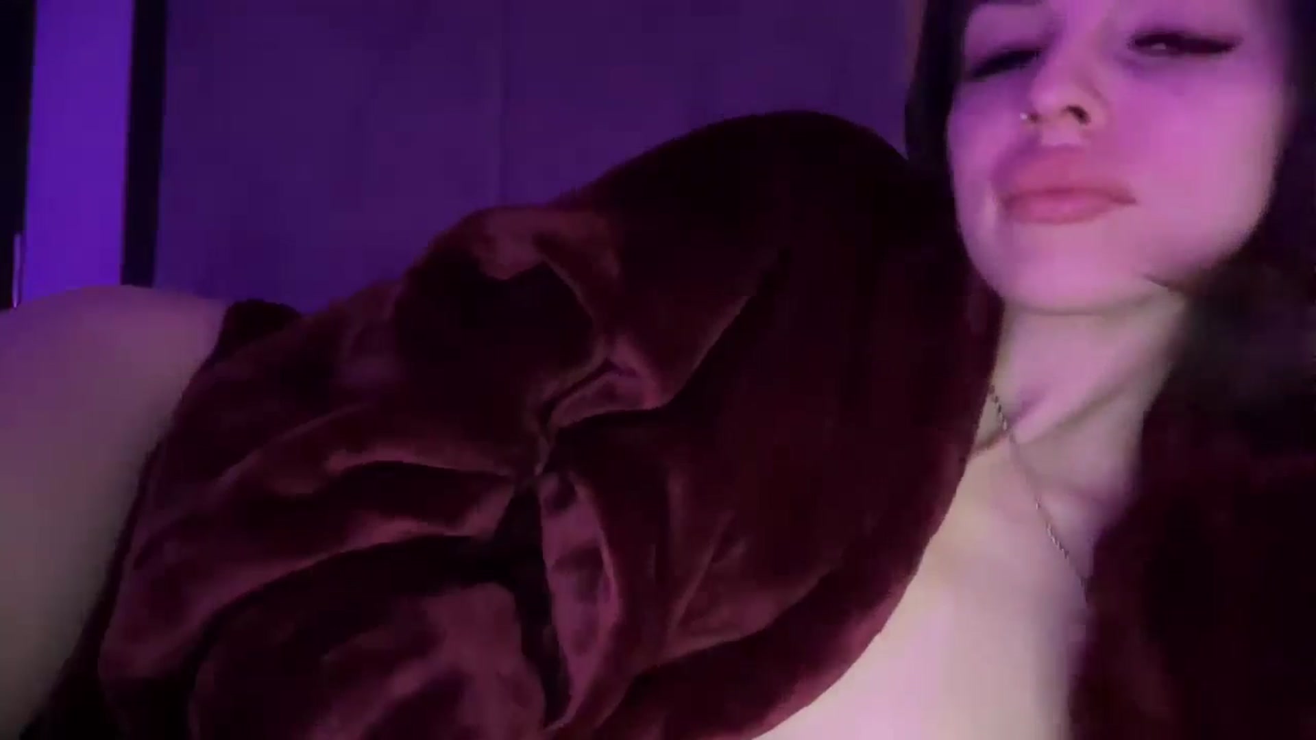 Gallery image thumbnail from UGLYGIRL_'s myfreecams stream on, 12/20/2024, 10:35 image 20 of 20