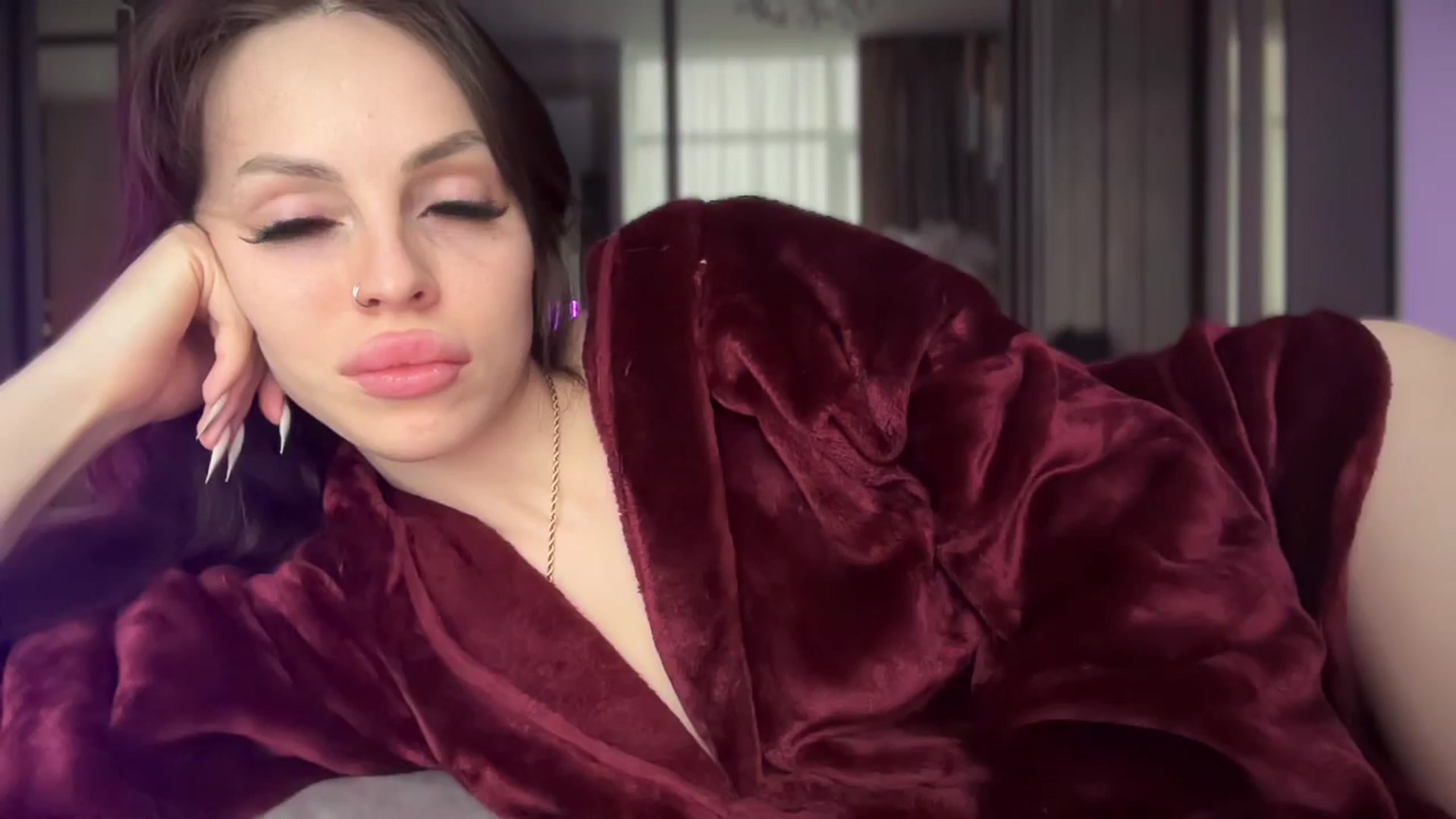 Gallery image thumbnail from UGLYGIRL_'s myfreecams stream on, 12/23/2024, 08:54 image 11 of 20