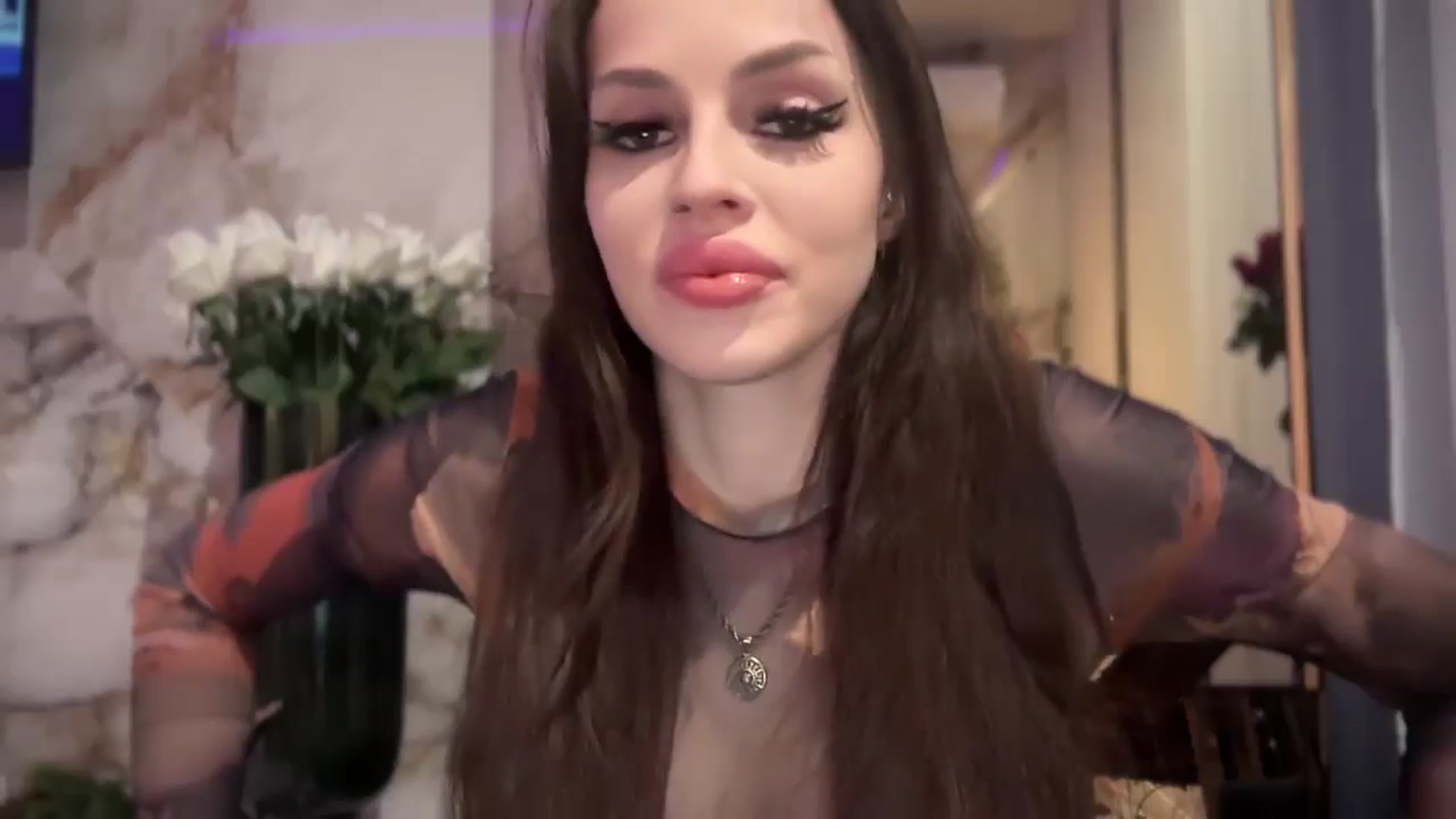 Gallery image thumbnail from UGLYGIRL_'s myfreecams stream on, 12/27/2024, 22:03 image 12 of 20