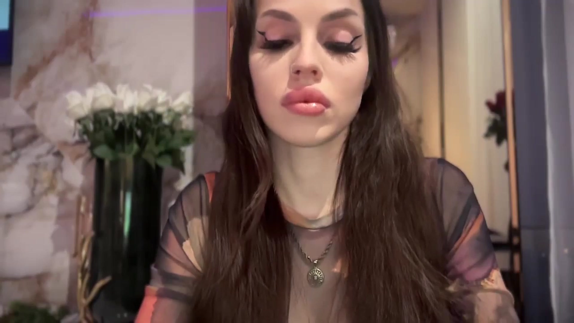 Gallery image thumbnail from UGLYGIRL_'s myfreecams stream on, 12/27/2024, 22:03 image 11 of 20